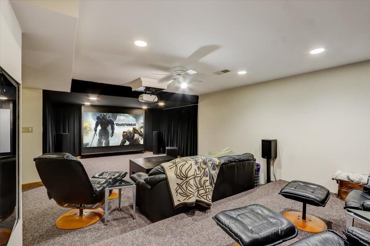 S83W16000 Bass Bay Ln