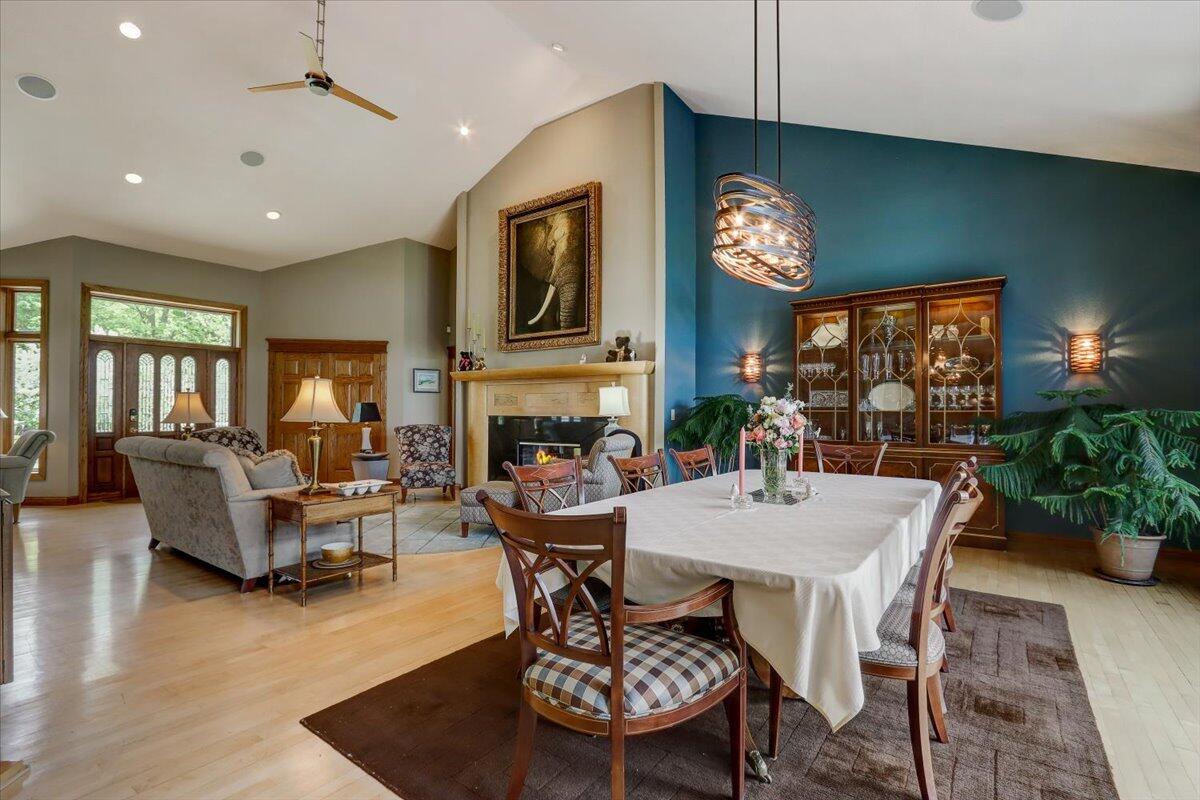 S83W16000 Bass Bay Ln