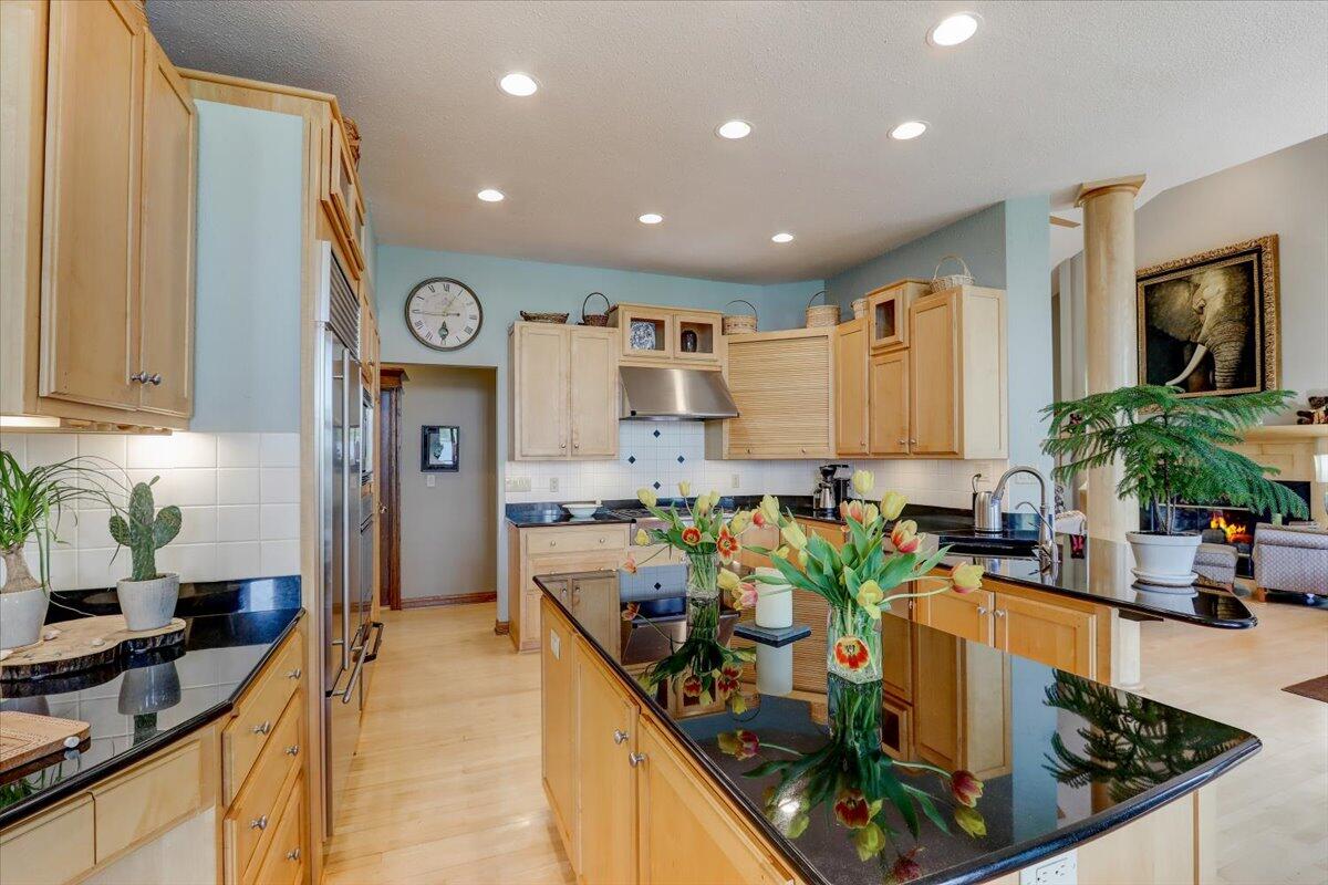 S83W16000 Bass Bay Ln