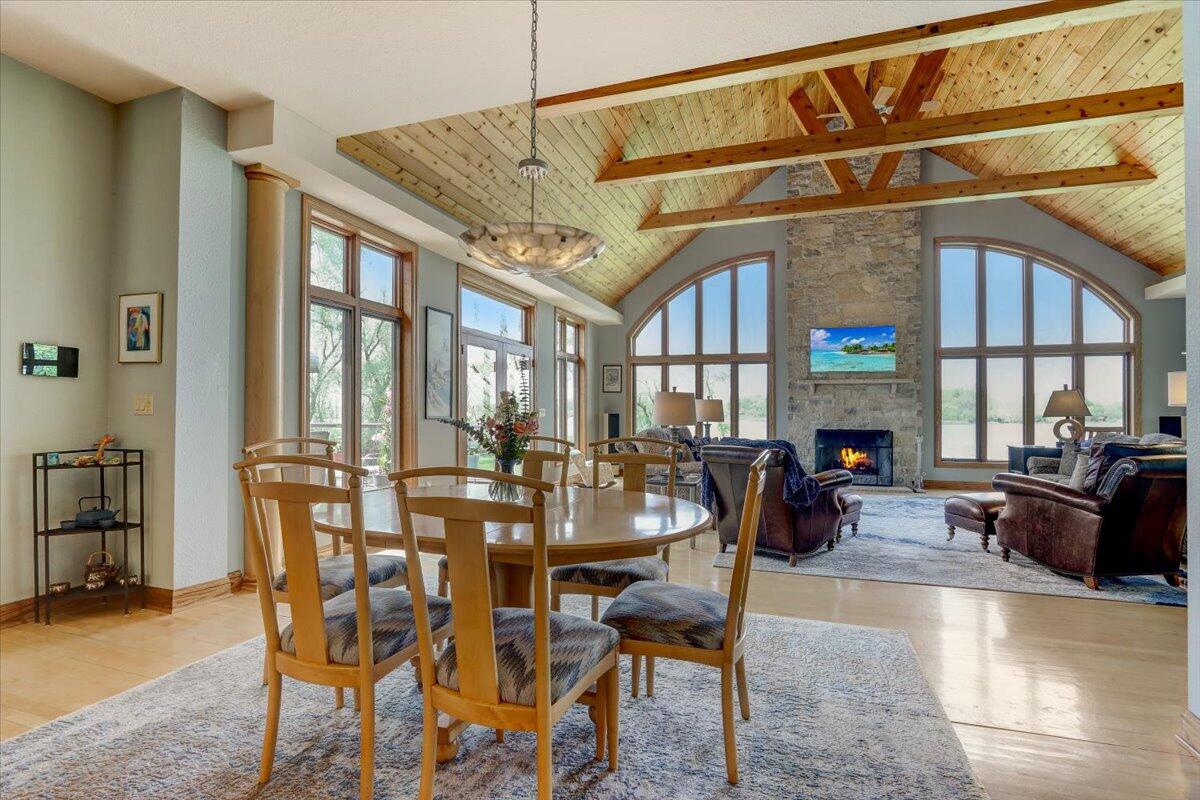 S83W16000 Bass Bay Ln