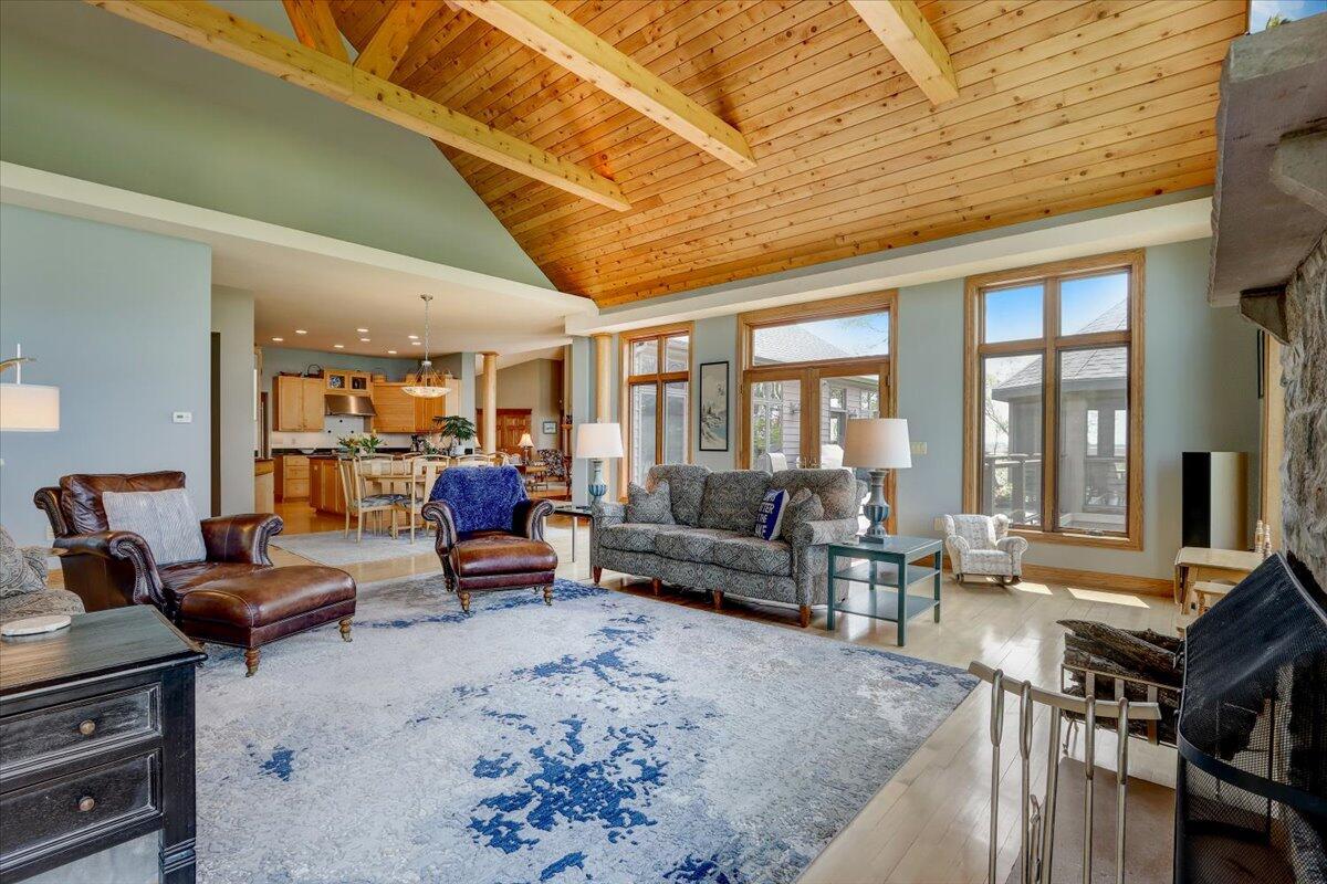 S83W16000 Bass Bay Ln