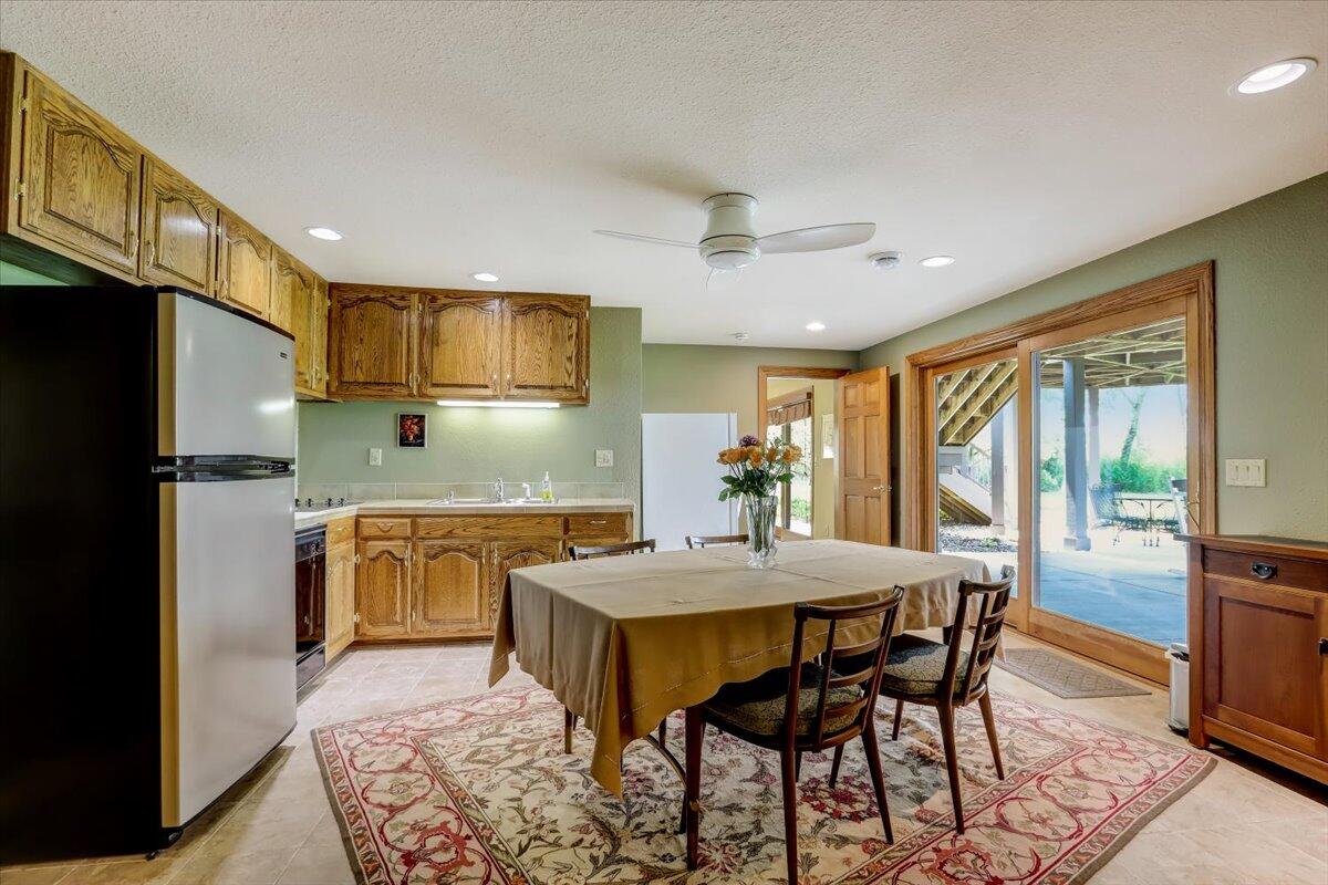 S83W16000 Bass Bay Ln