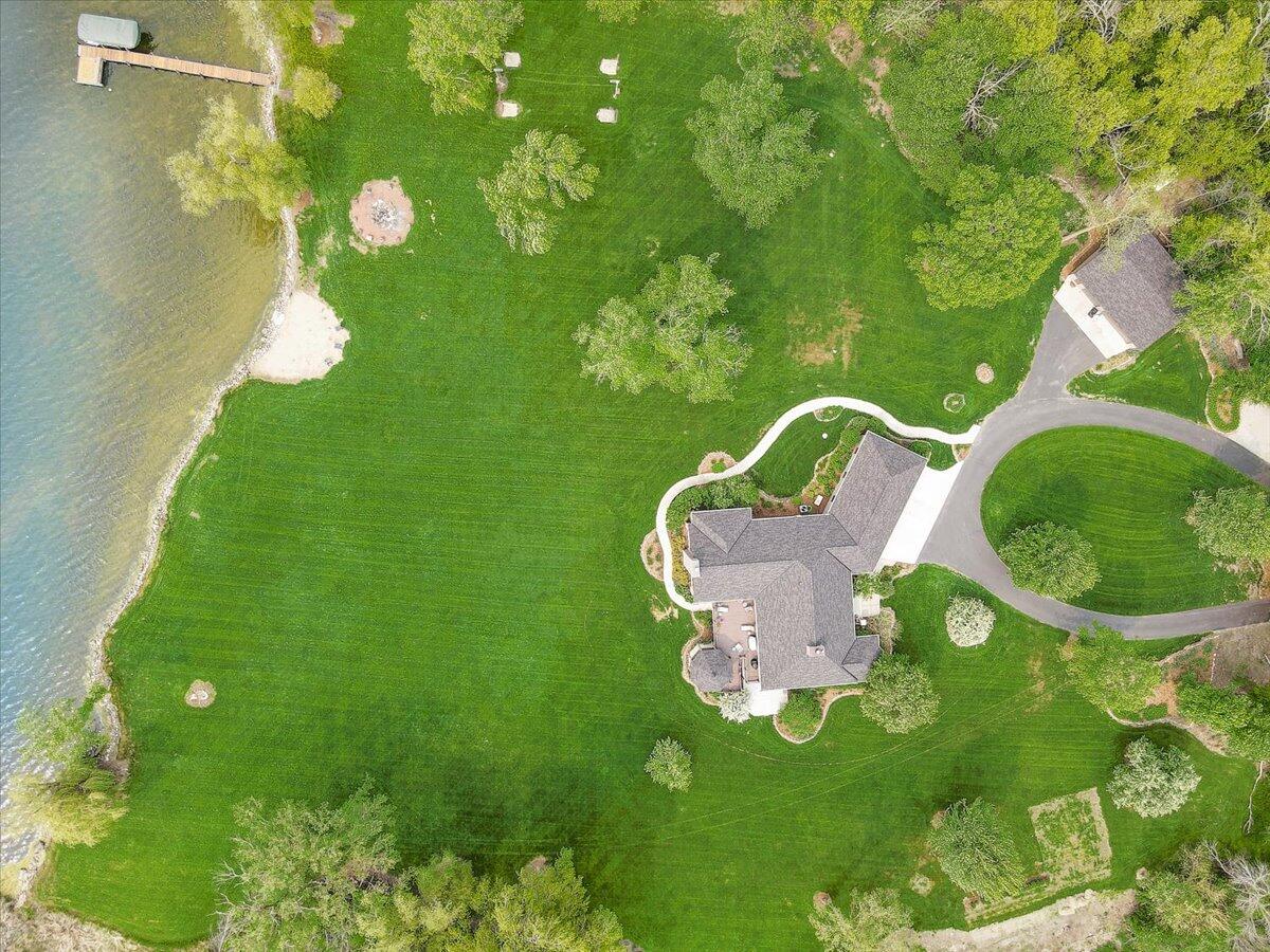S83W16000 Bass Bay Ln