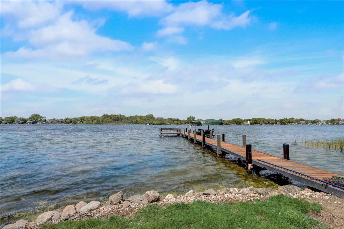 S83W16000 Bass Bay Ln