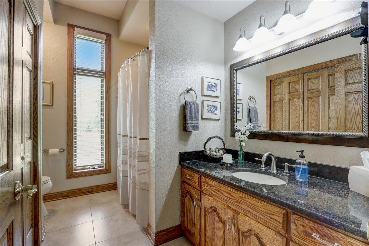 S83W16000 Bass Bay Ln