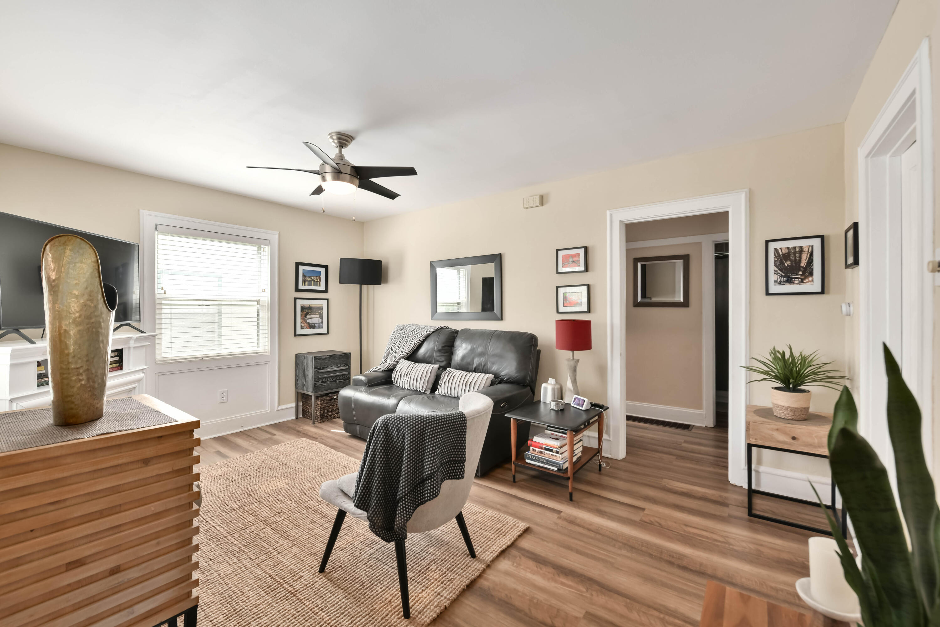 4135 S 1st Pl