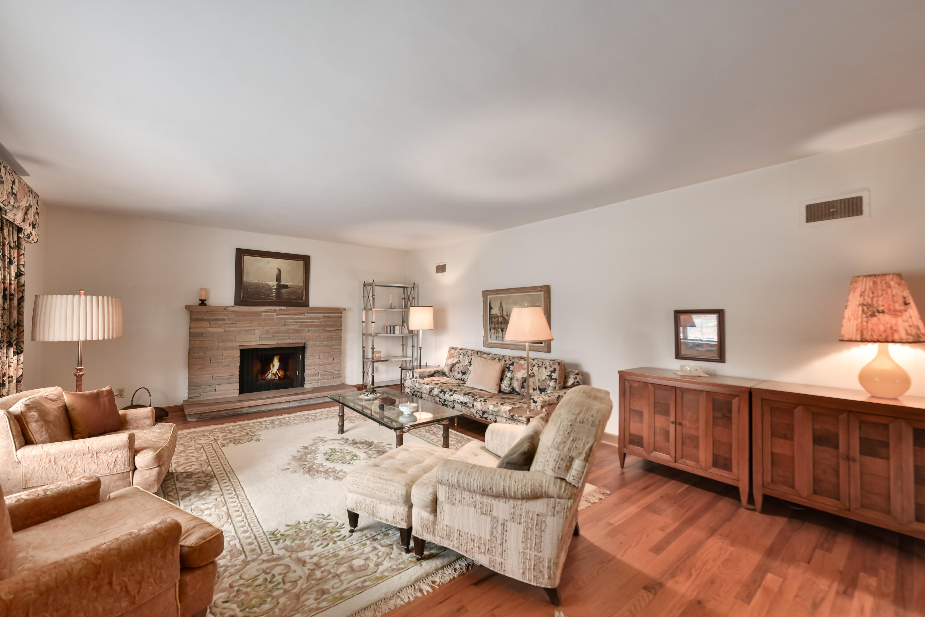 3730 S Austin St