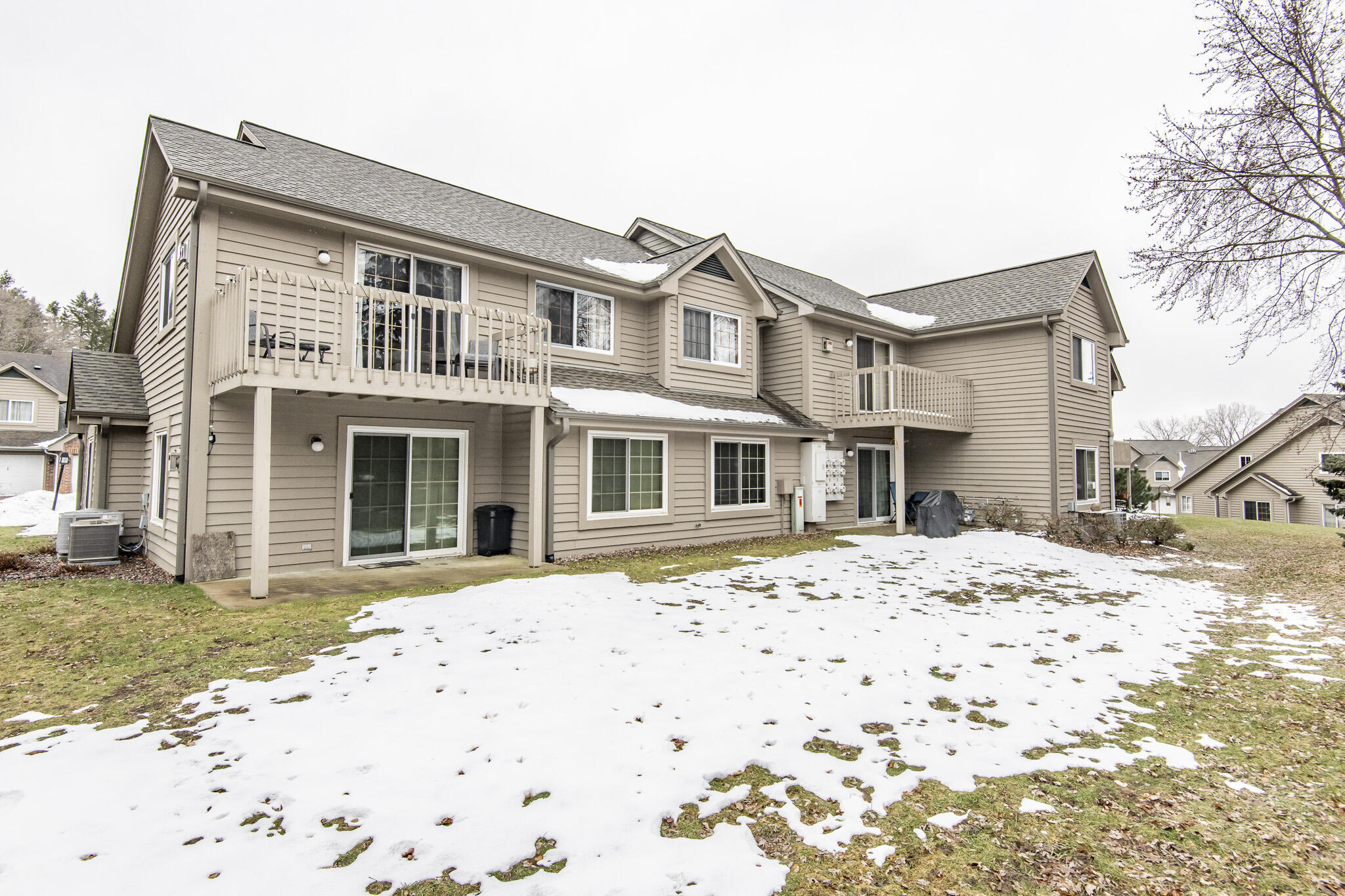 18500 Lake Dr