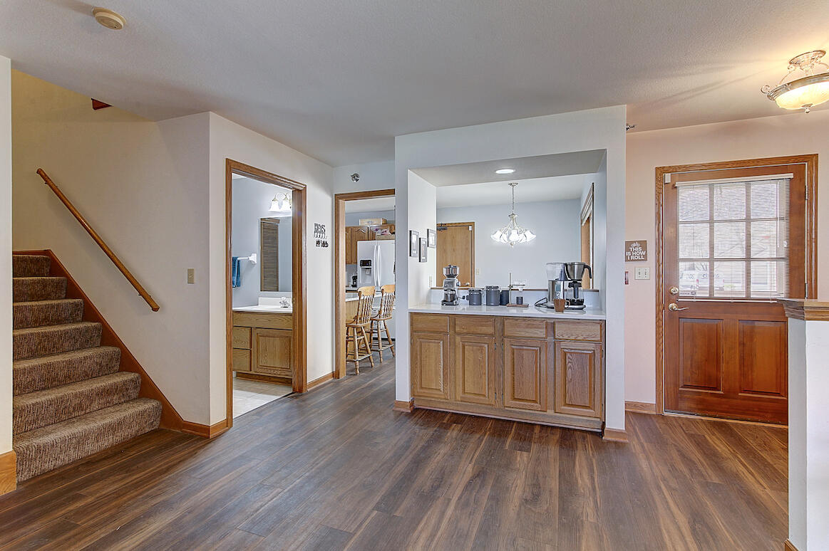 2995 River Birch Dr