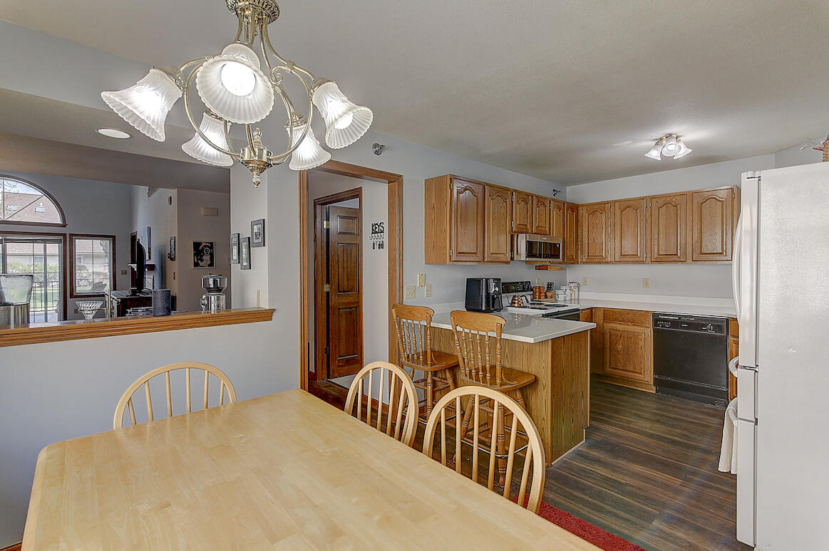 2995 River Birch Dr