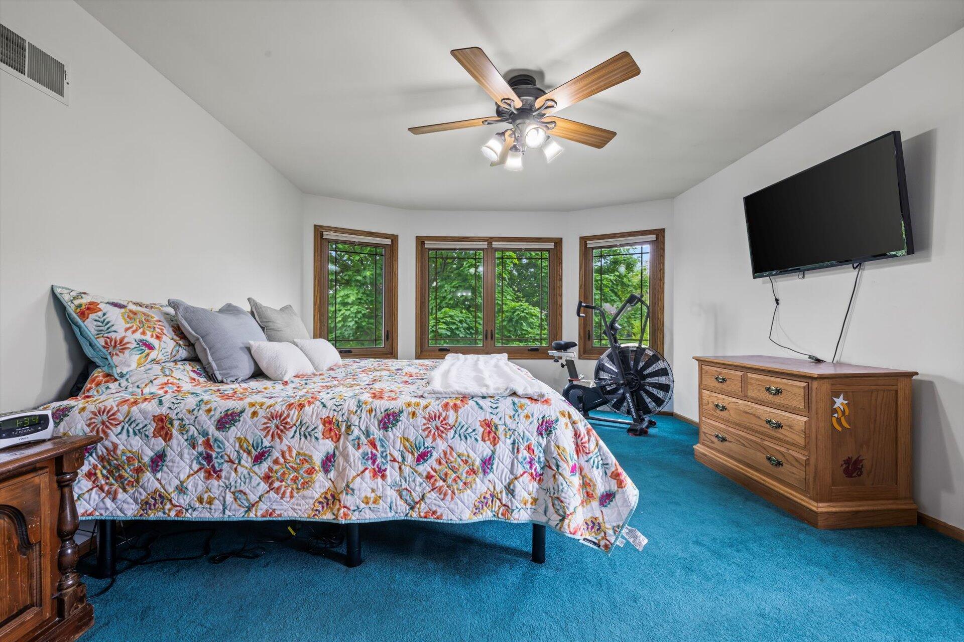 W248N5950 Trapp Ct