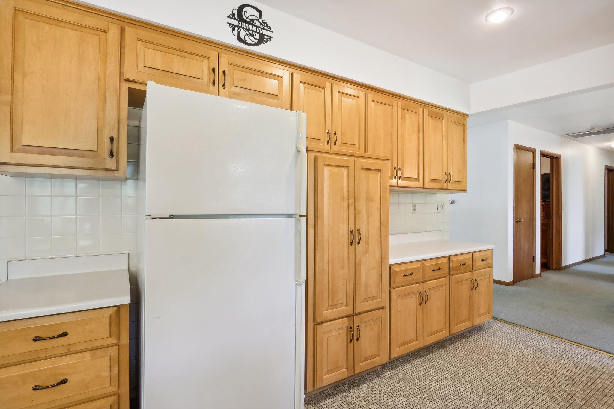 W147N5132 Dolphin Dr