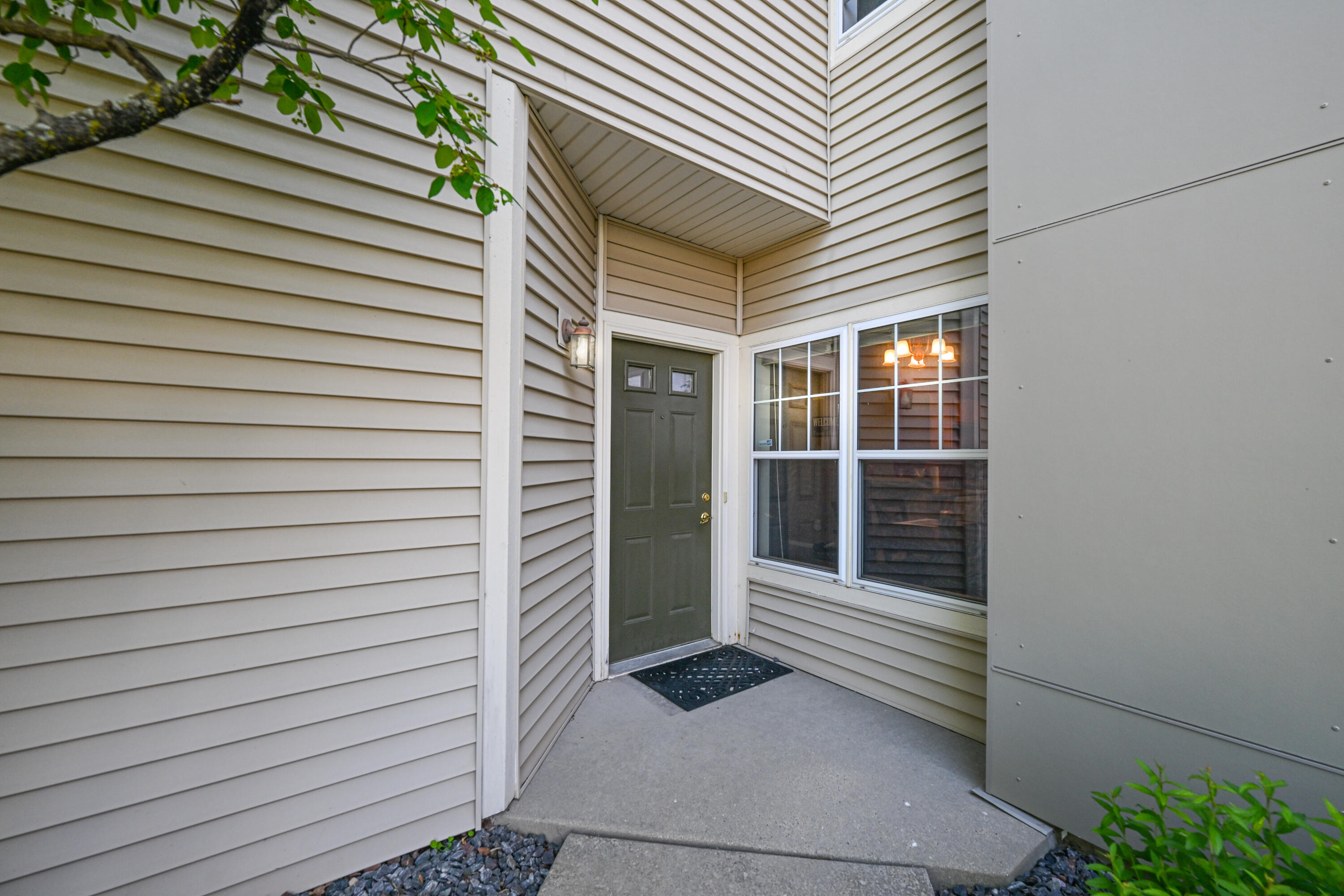 9399 S Cobblestone Way