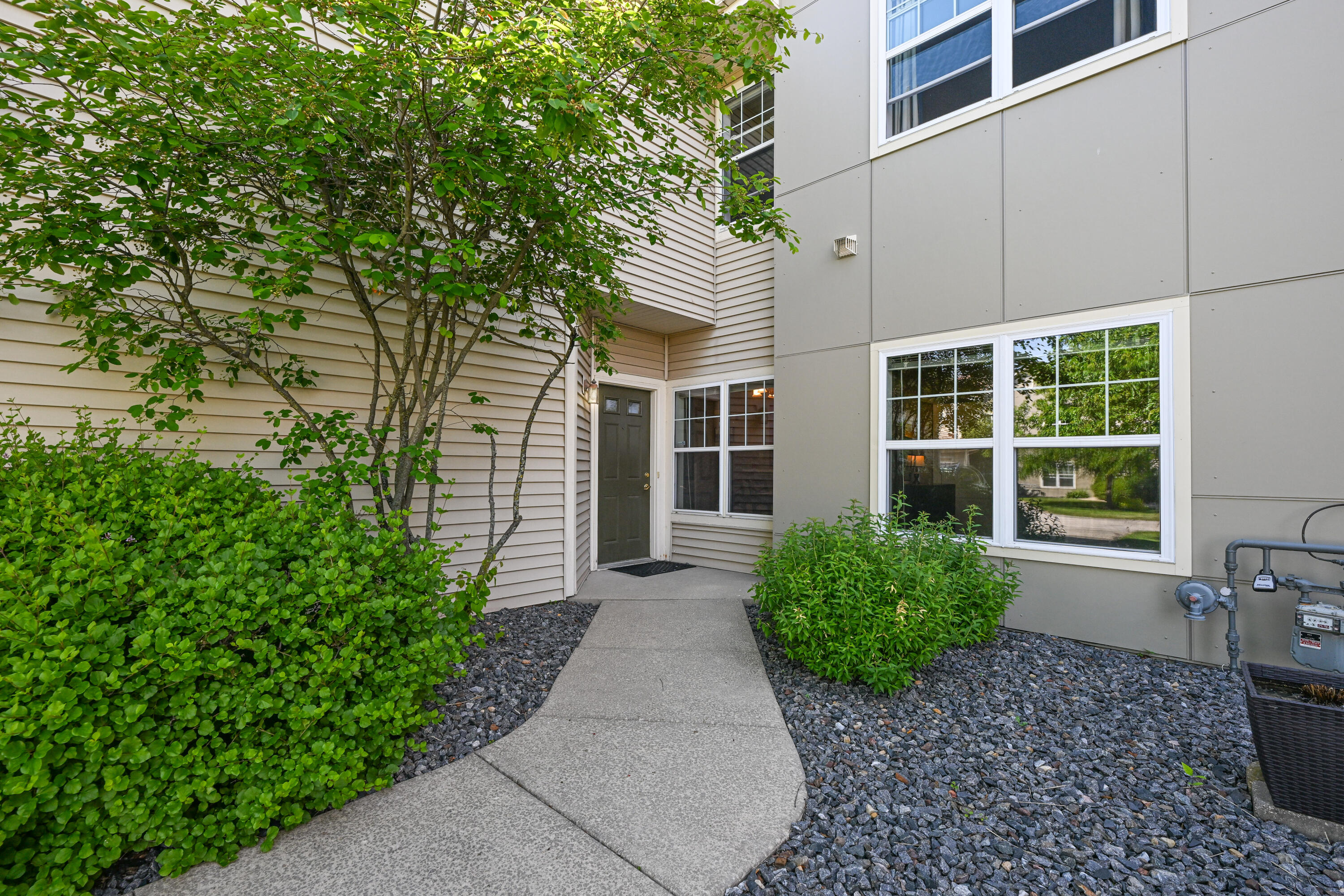 9399 S Cobblestone Way