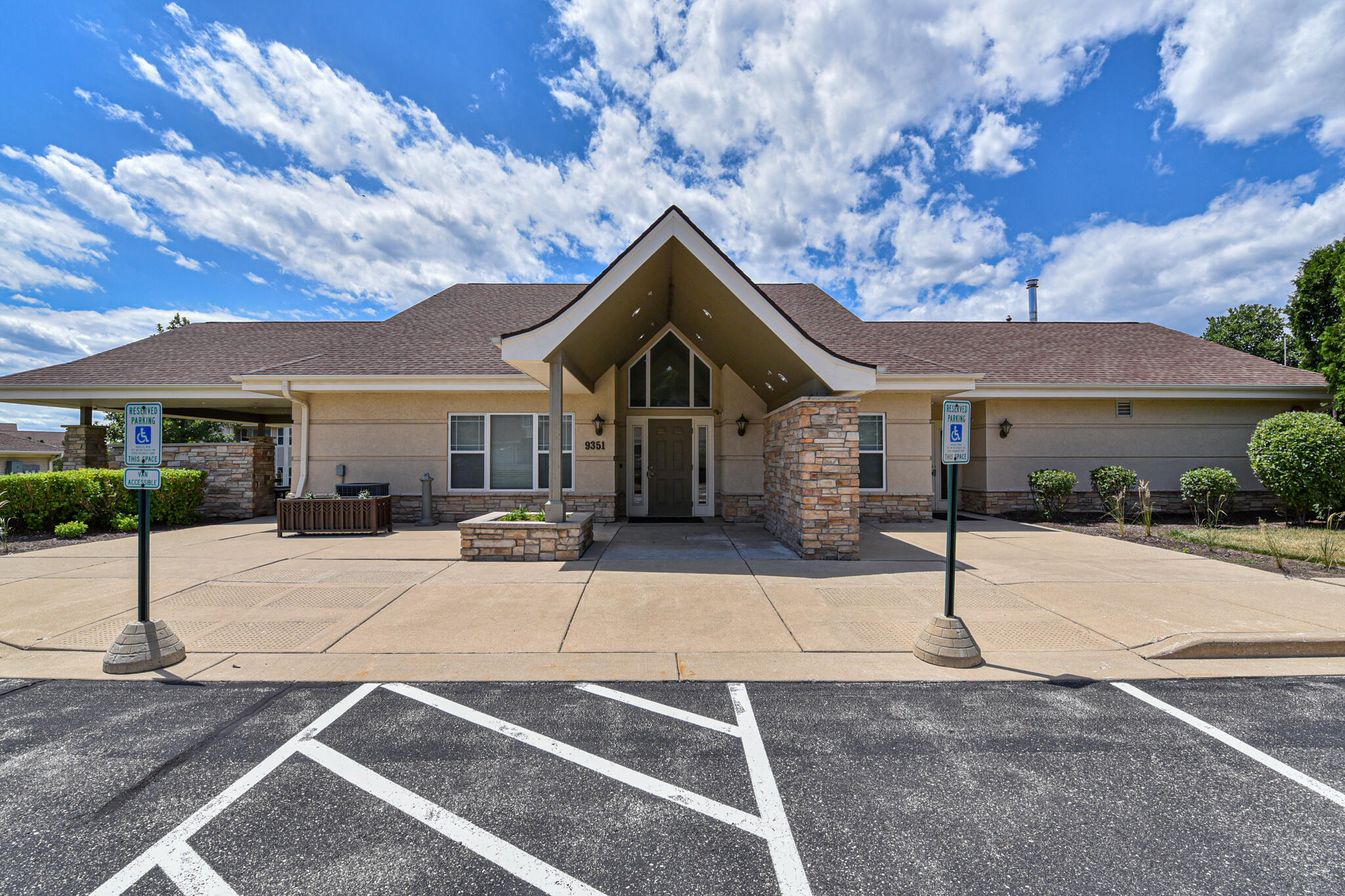 9399 S Cobblestone Way