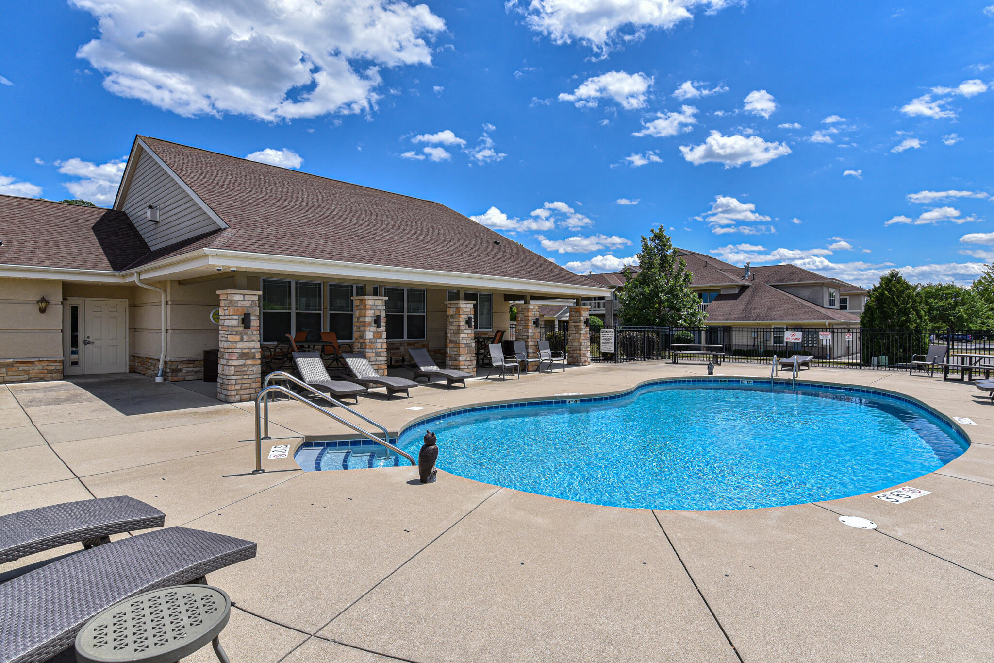 9399 S Cobblestone Way