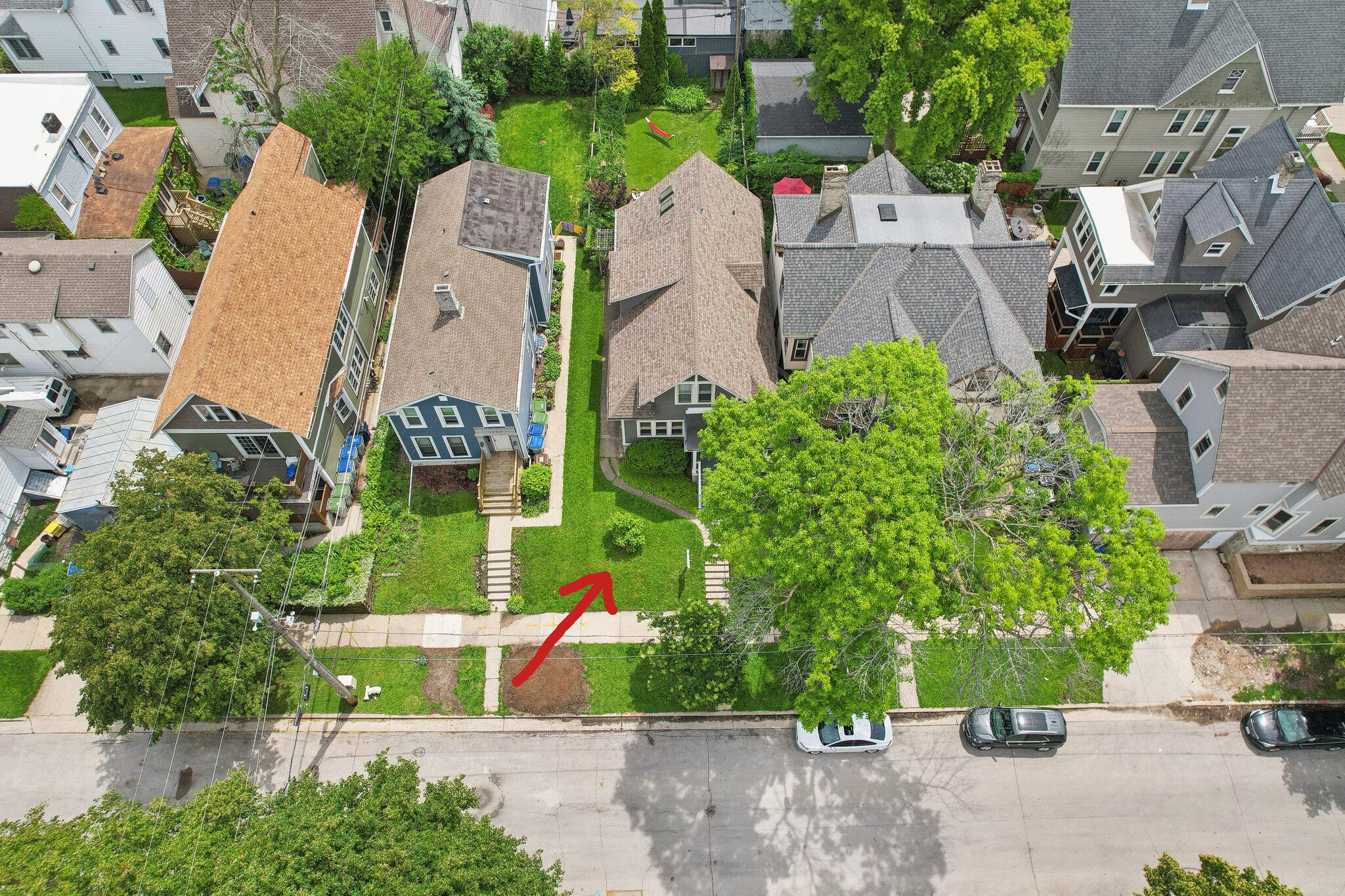 1019 E Kewaunee St