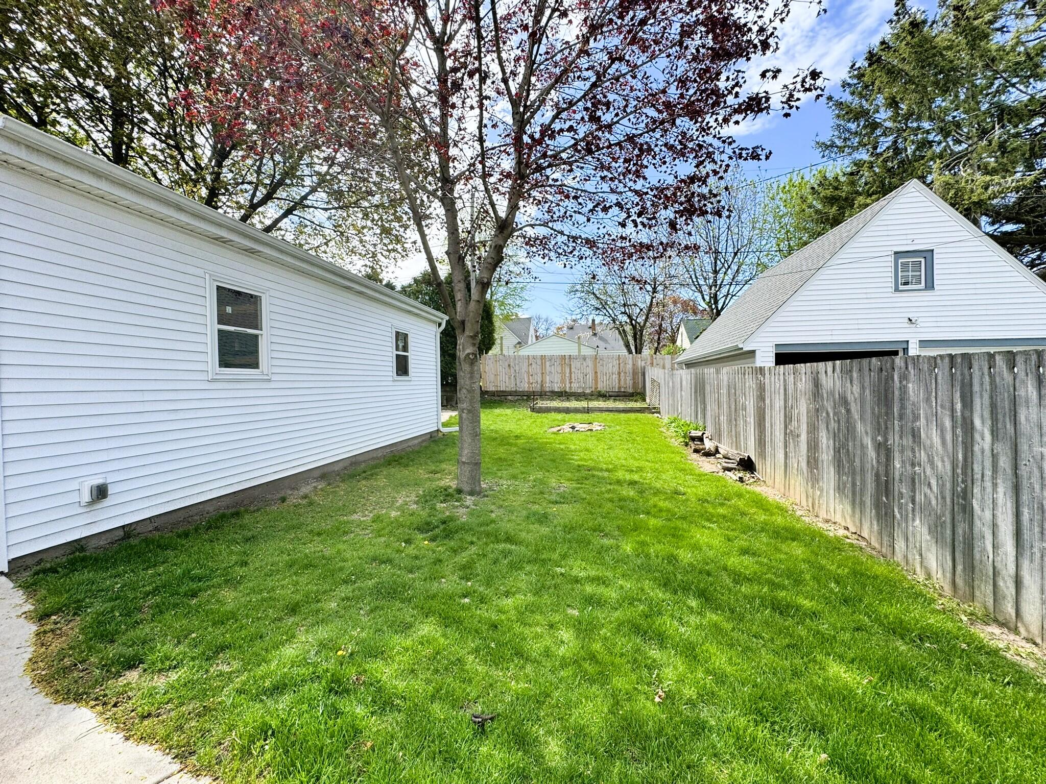 3821 S Logan Ave