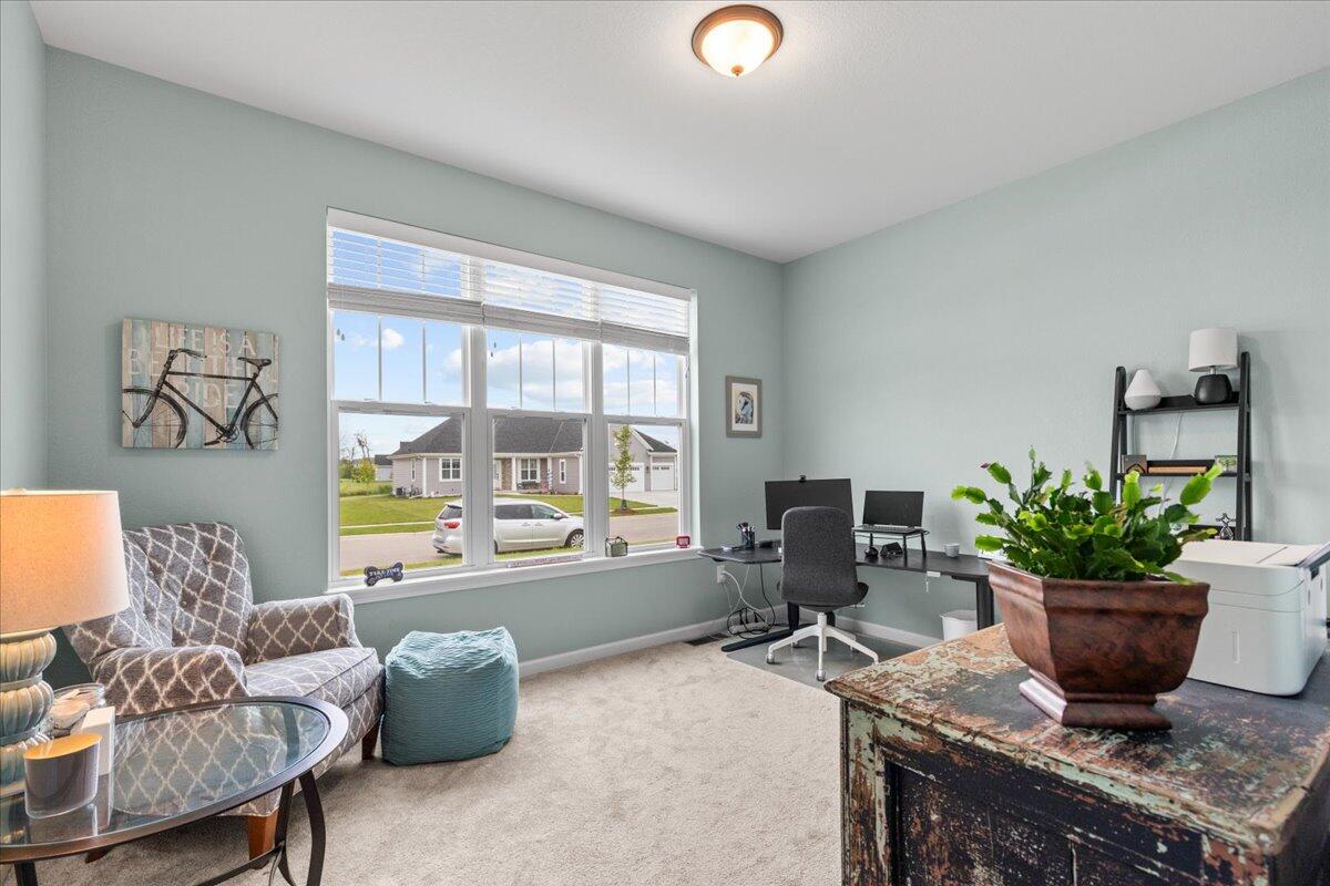 1919 N Cora Dr