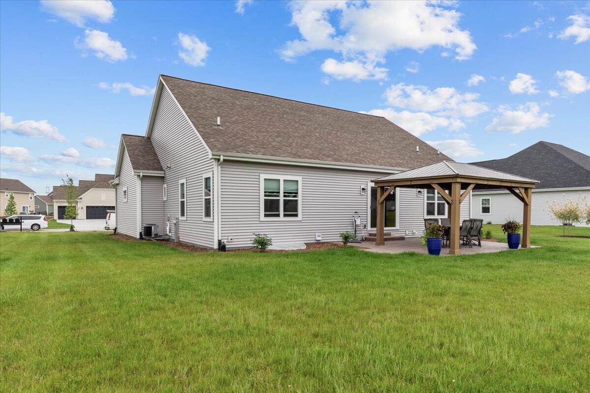 1919 N Cora Dr