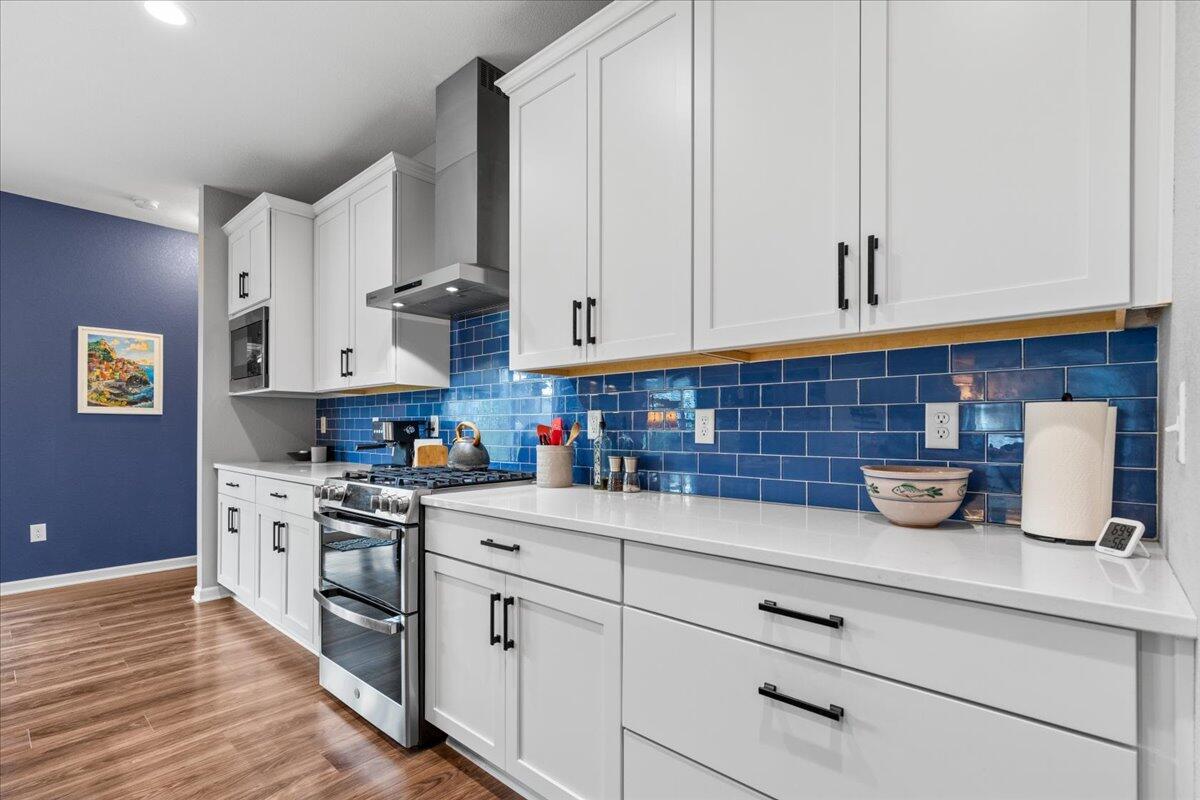 1919 N Cora Dr