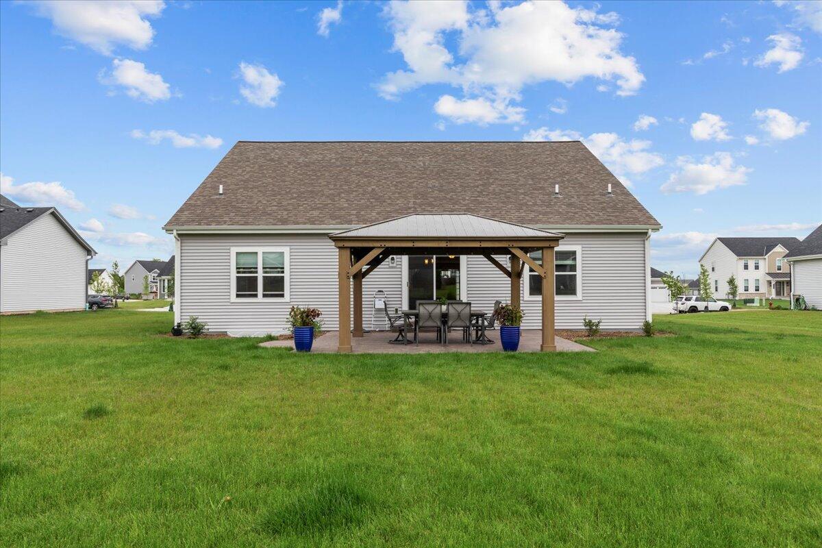 1919 N Cora Dr