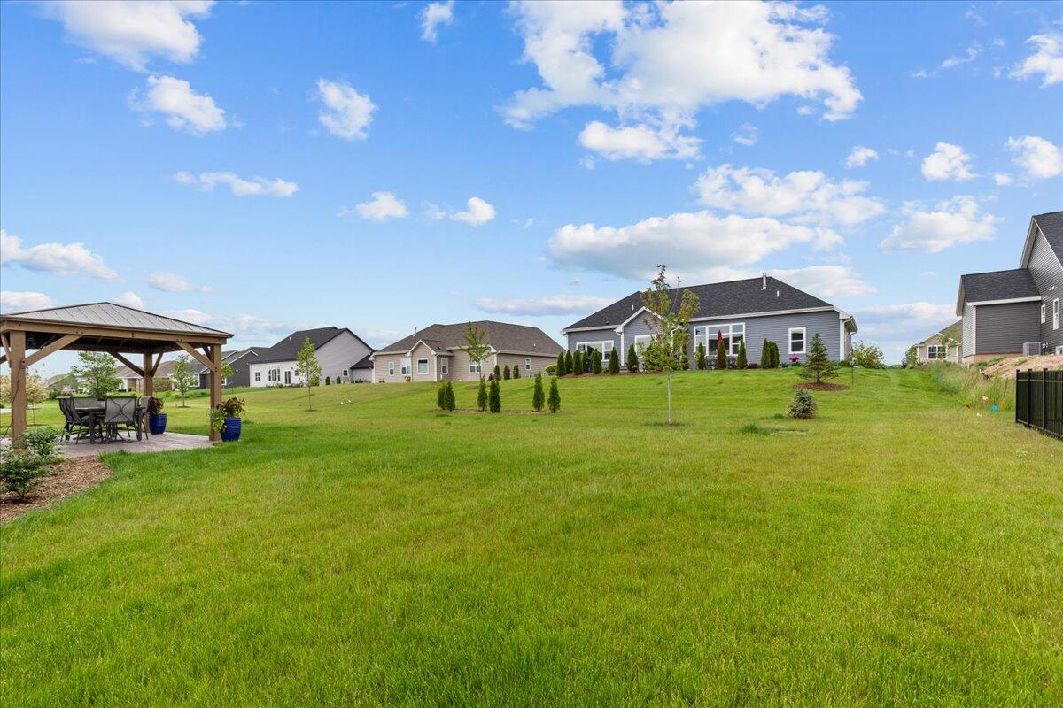 1919 N Cora Dr