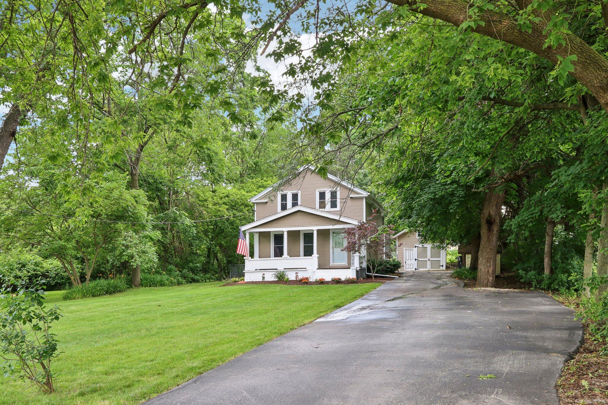 11010 W Janesville Rd