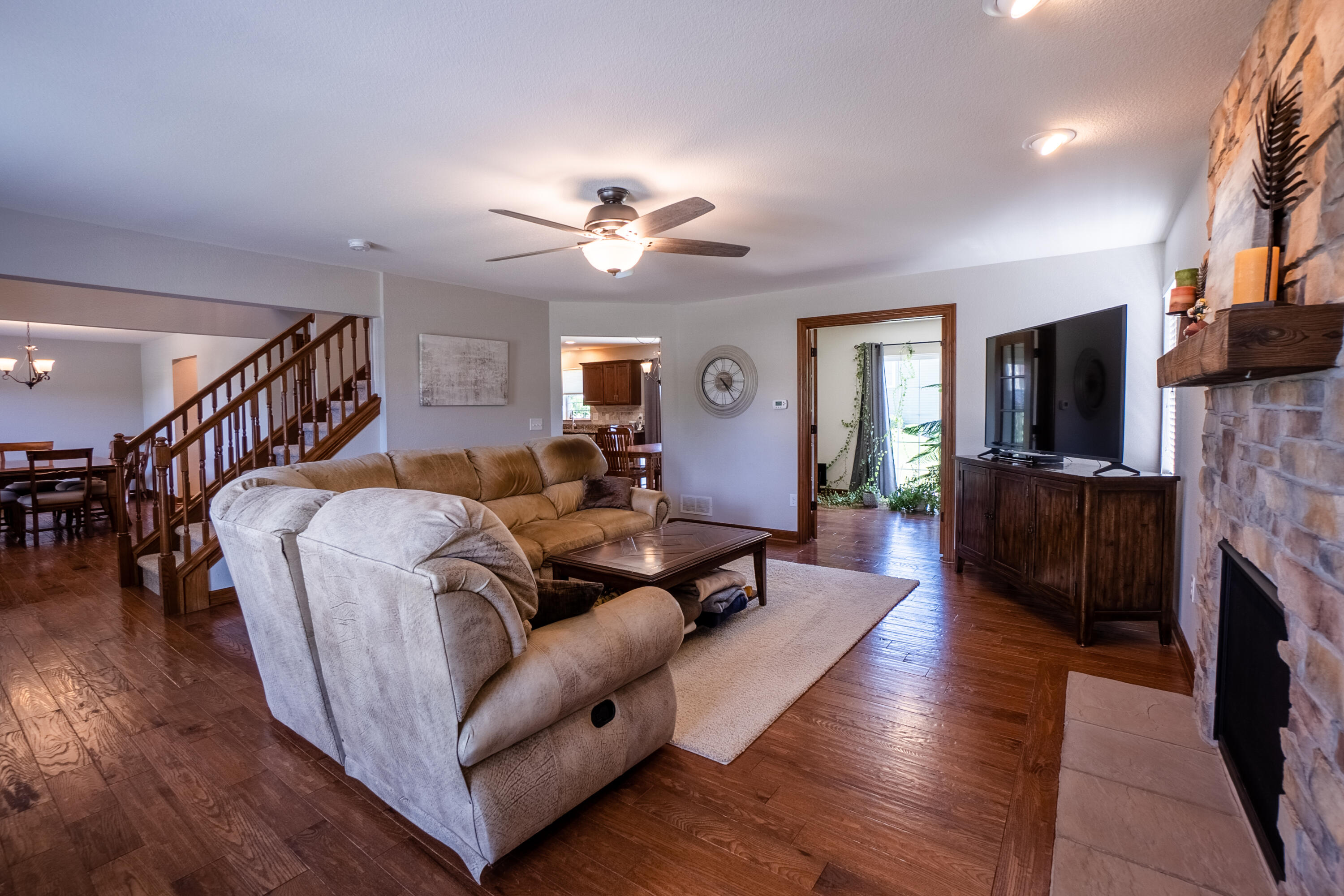 205 Prairie Song Dr