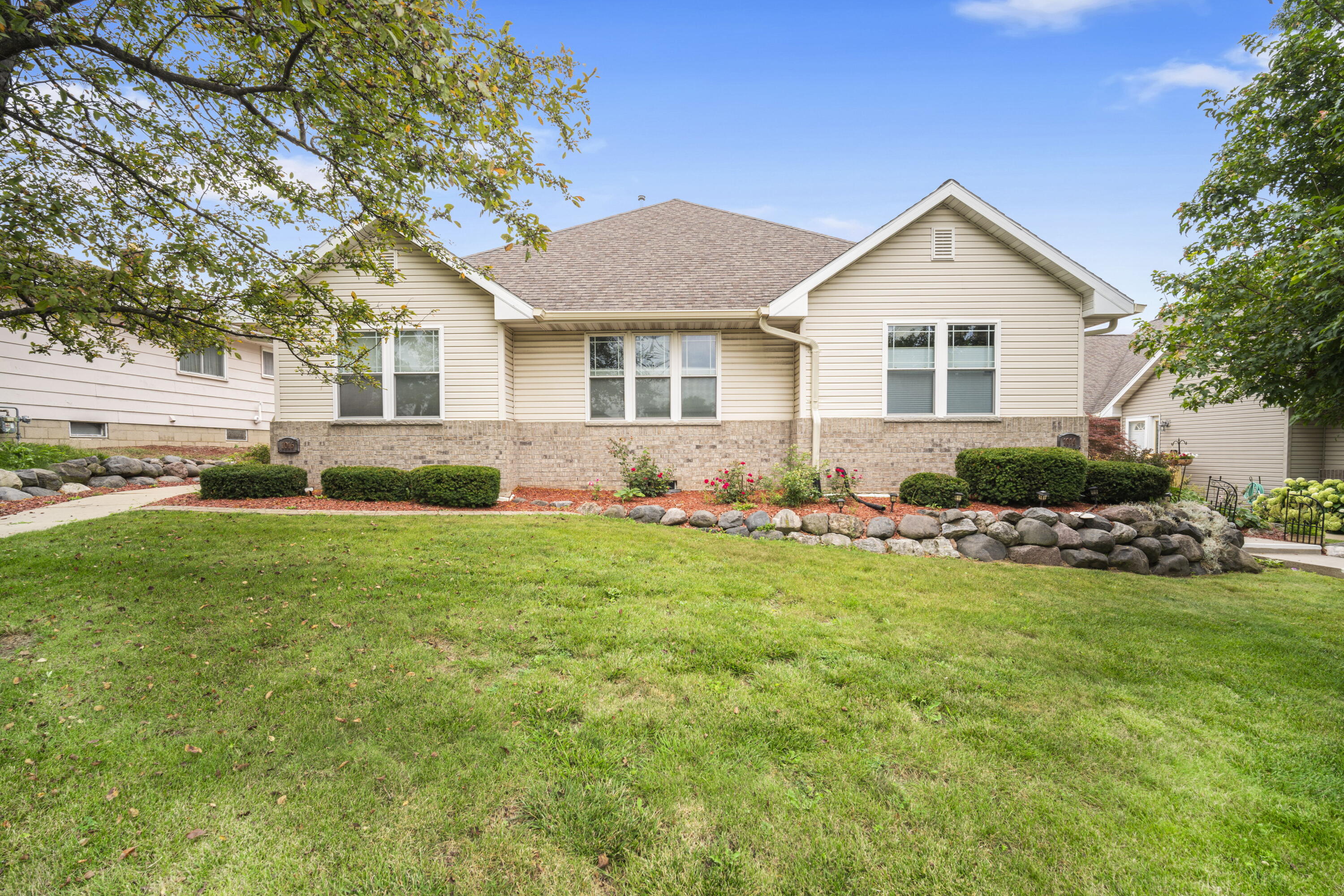 1014 Carrington Ave