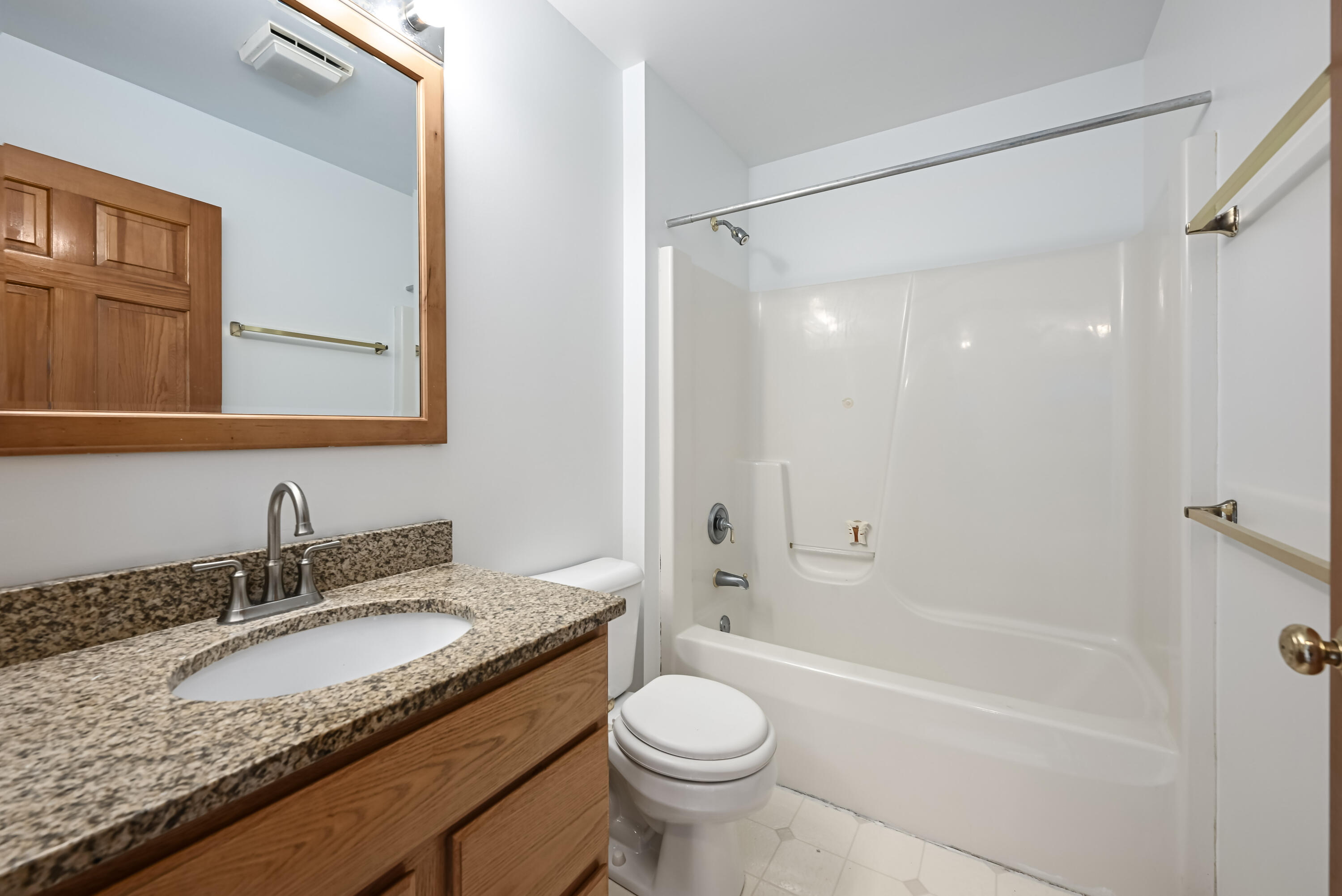 2409 Patrick Ln
