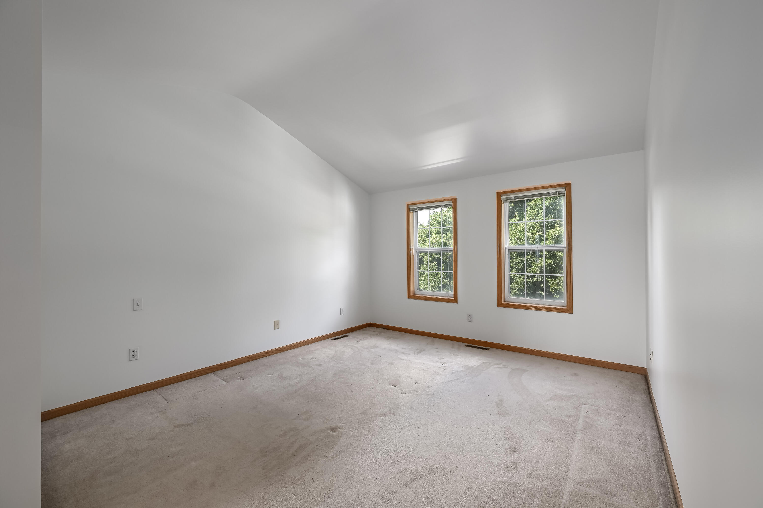 2409 Patrick Ln