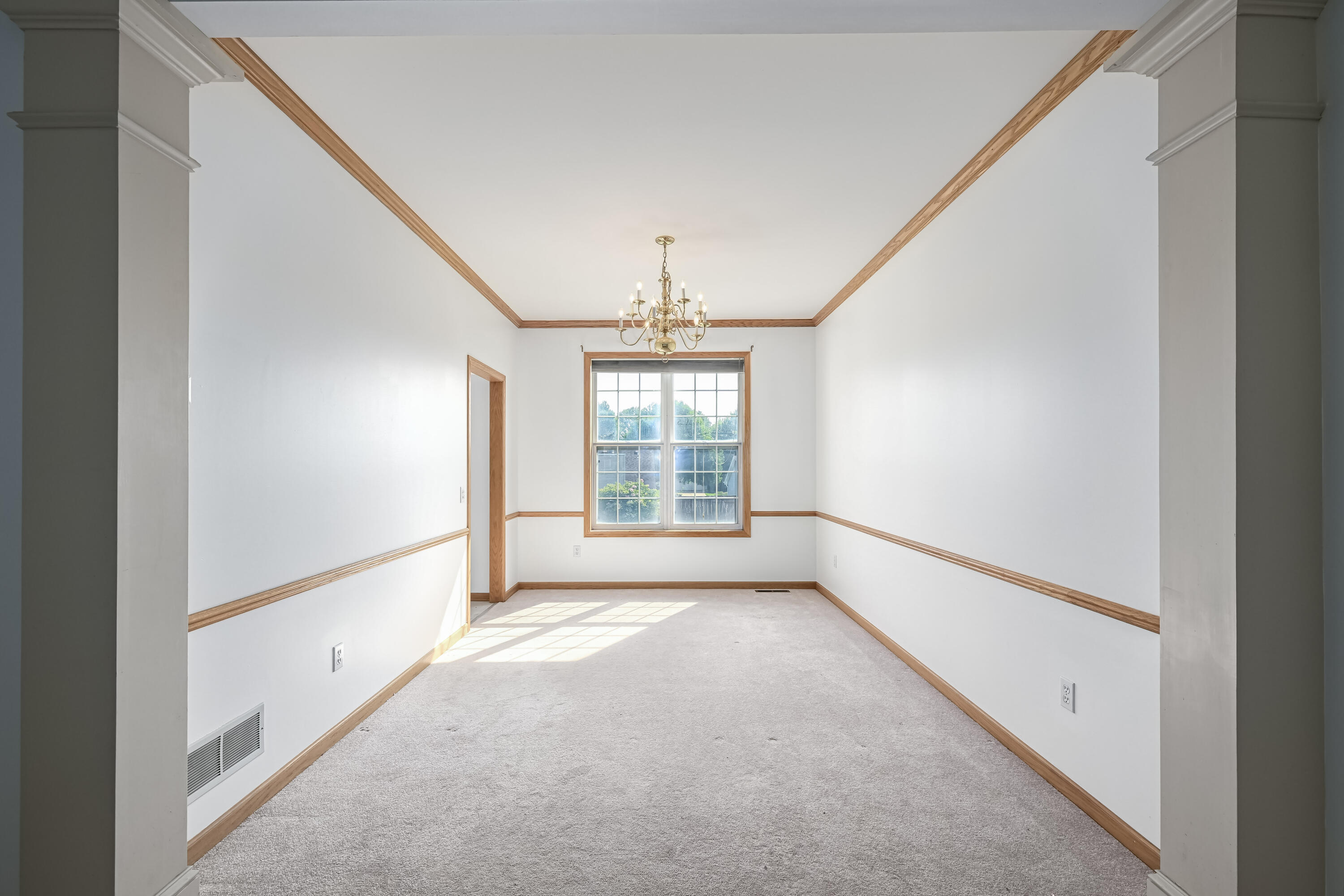 2409 Patrick Ln