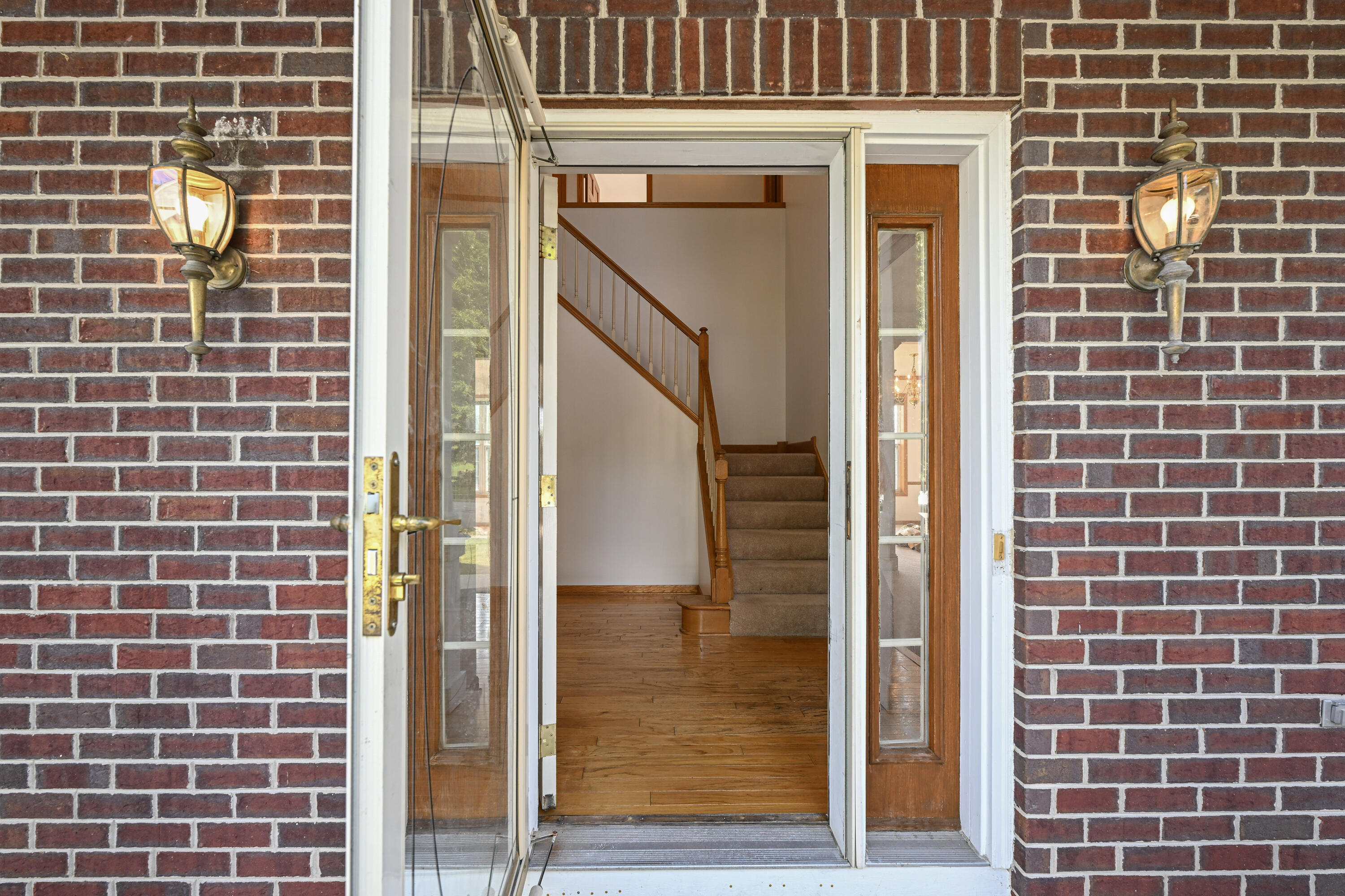 2409 Patrick Ln