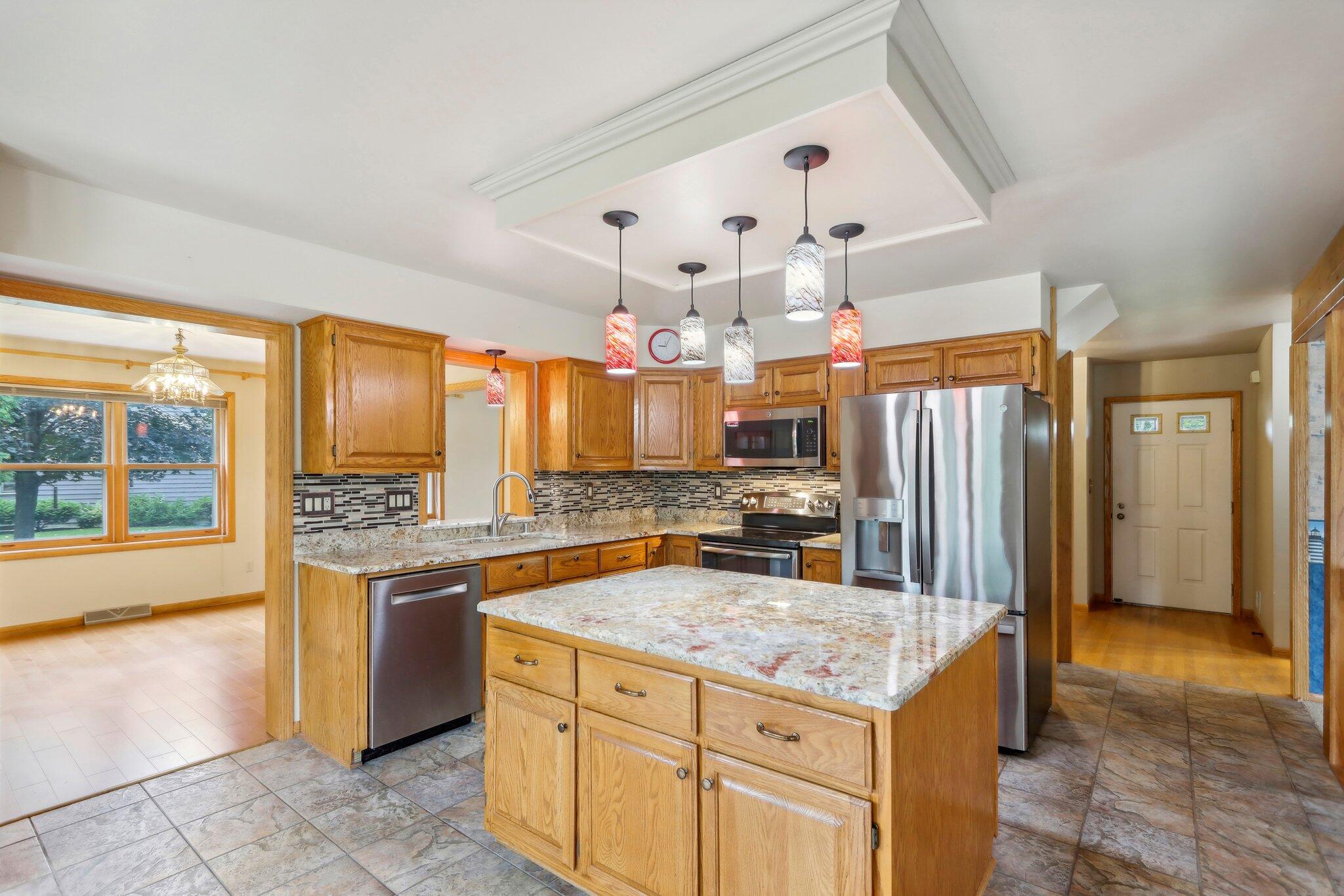 6539 Palmer Dr