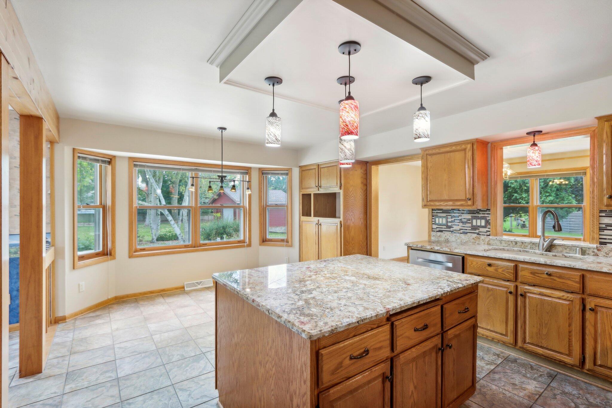 6539 Palmer Dr