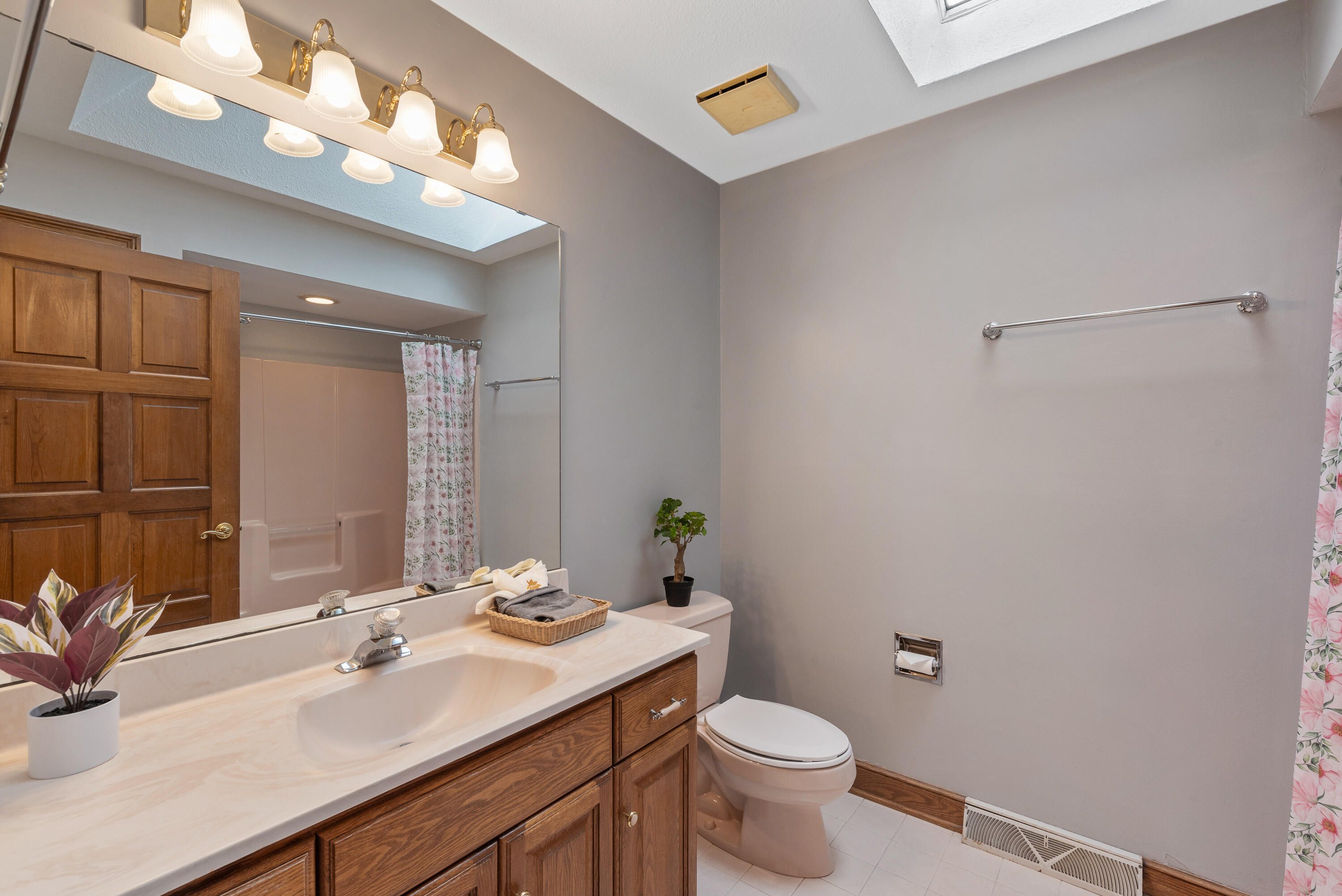 1055 Silver Mist Ct
