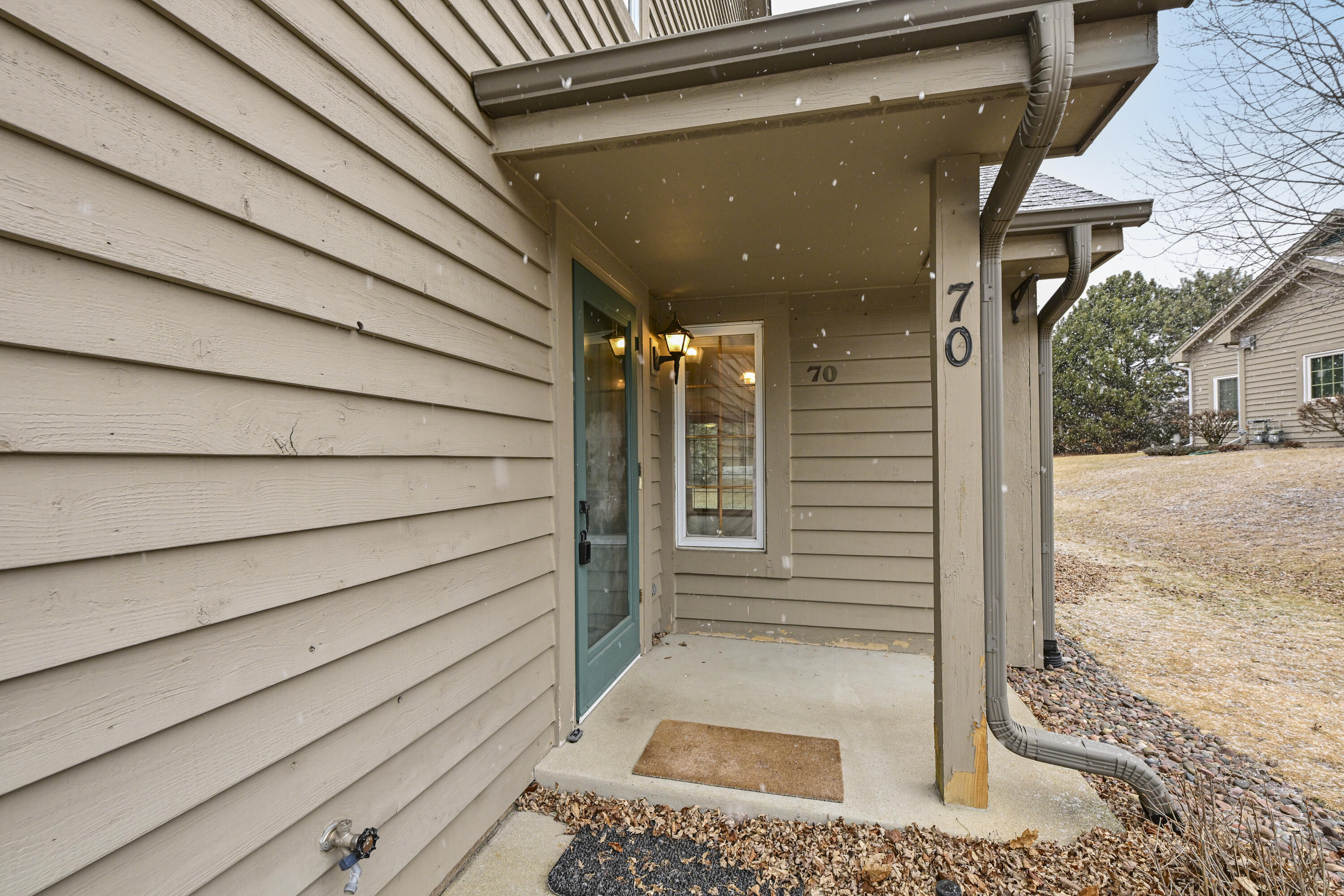 18500 Lake Dr