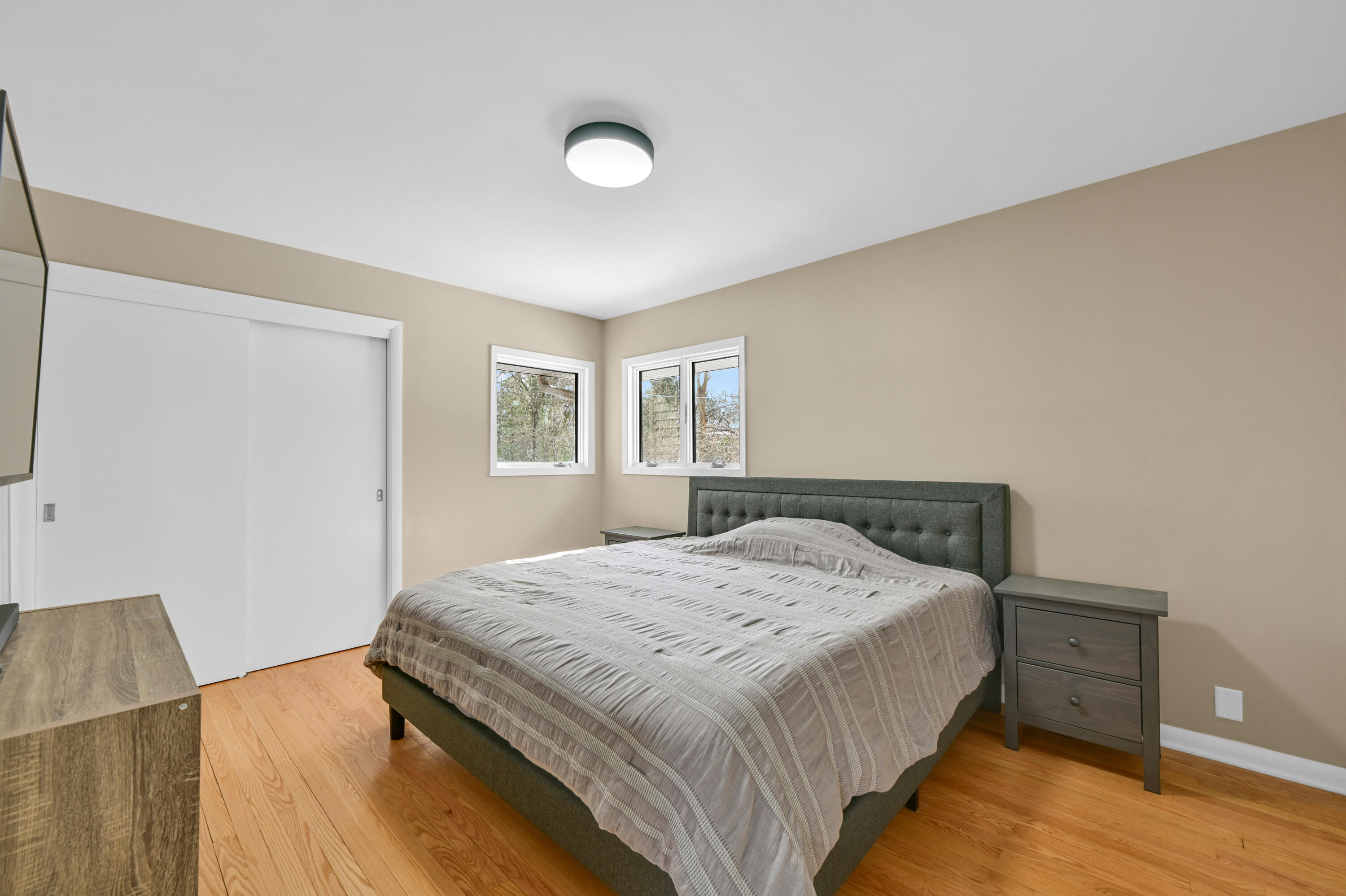 1095 Westbrooke Pkwy