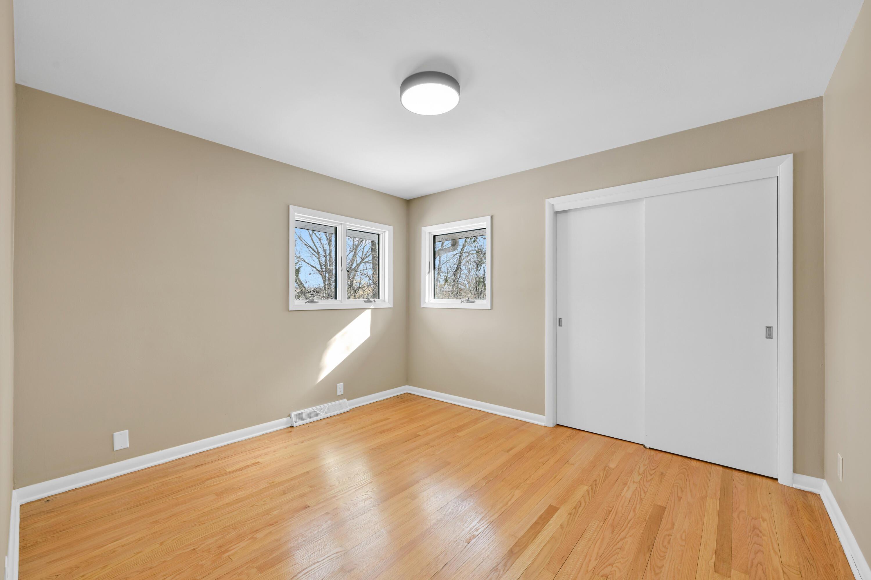 1095 Westbrooke Pkwy