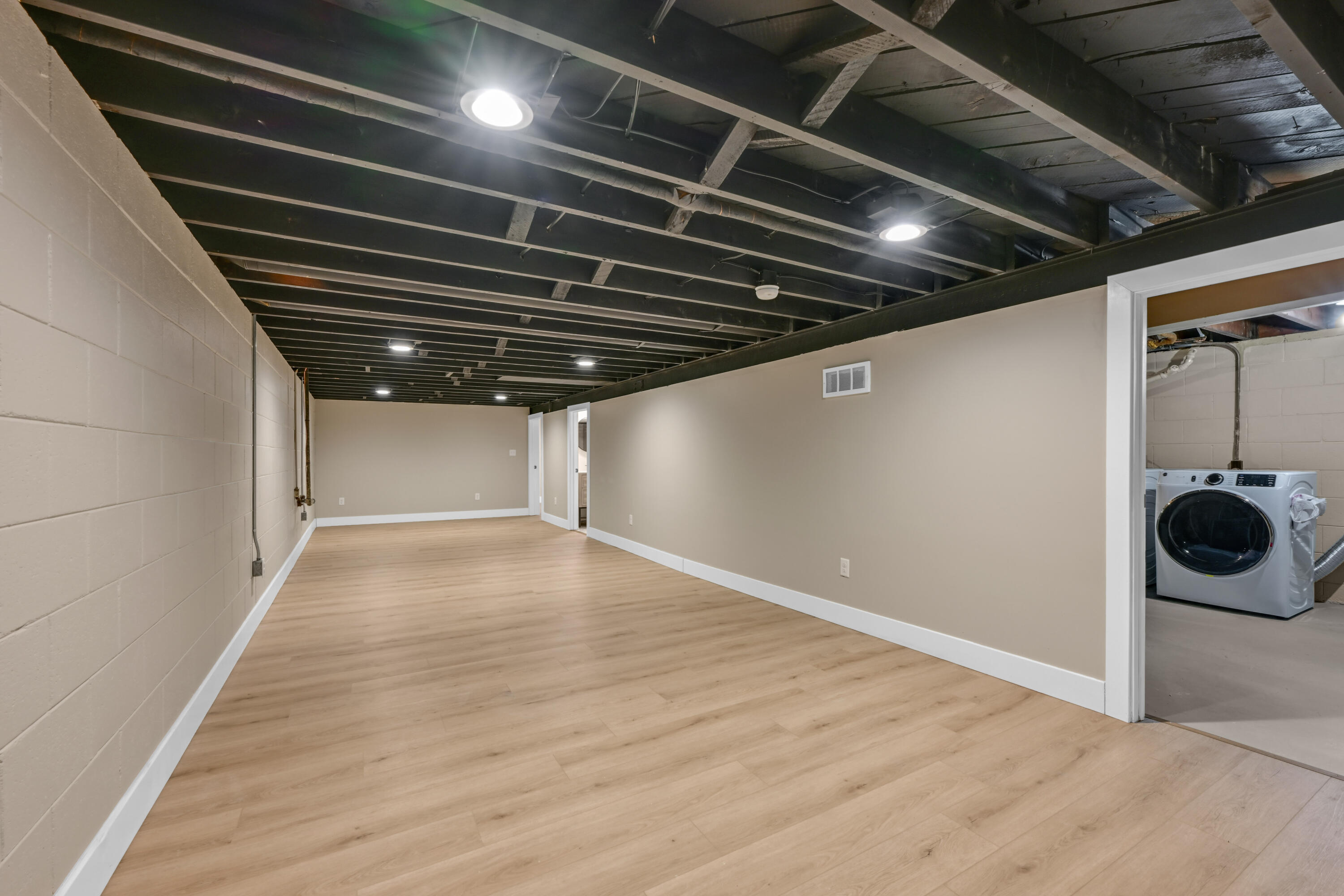 1095 Westbrooke Pkwy