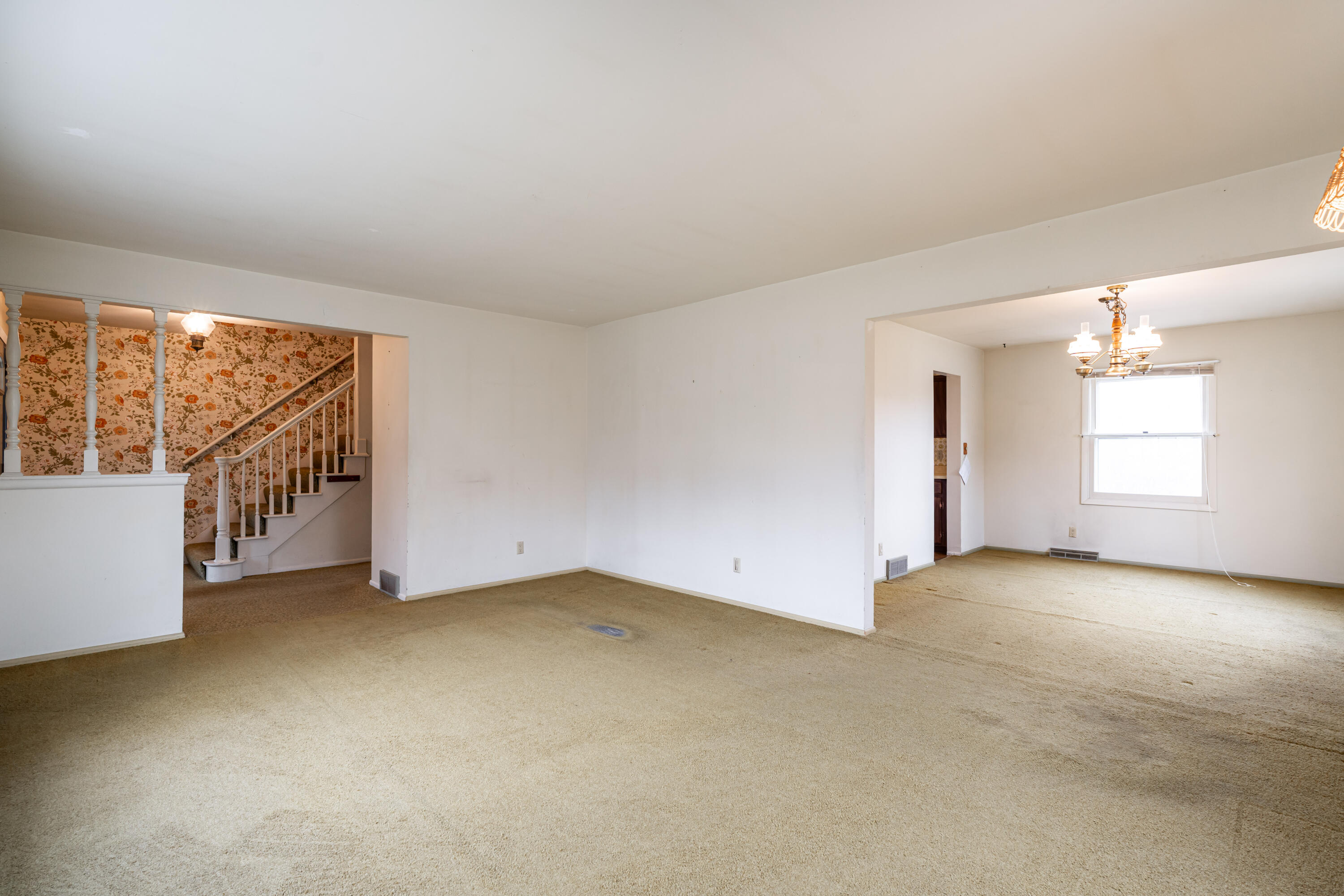 195 Clover Ln