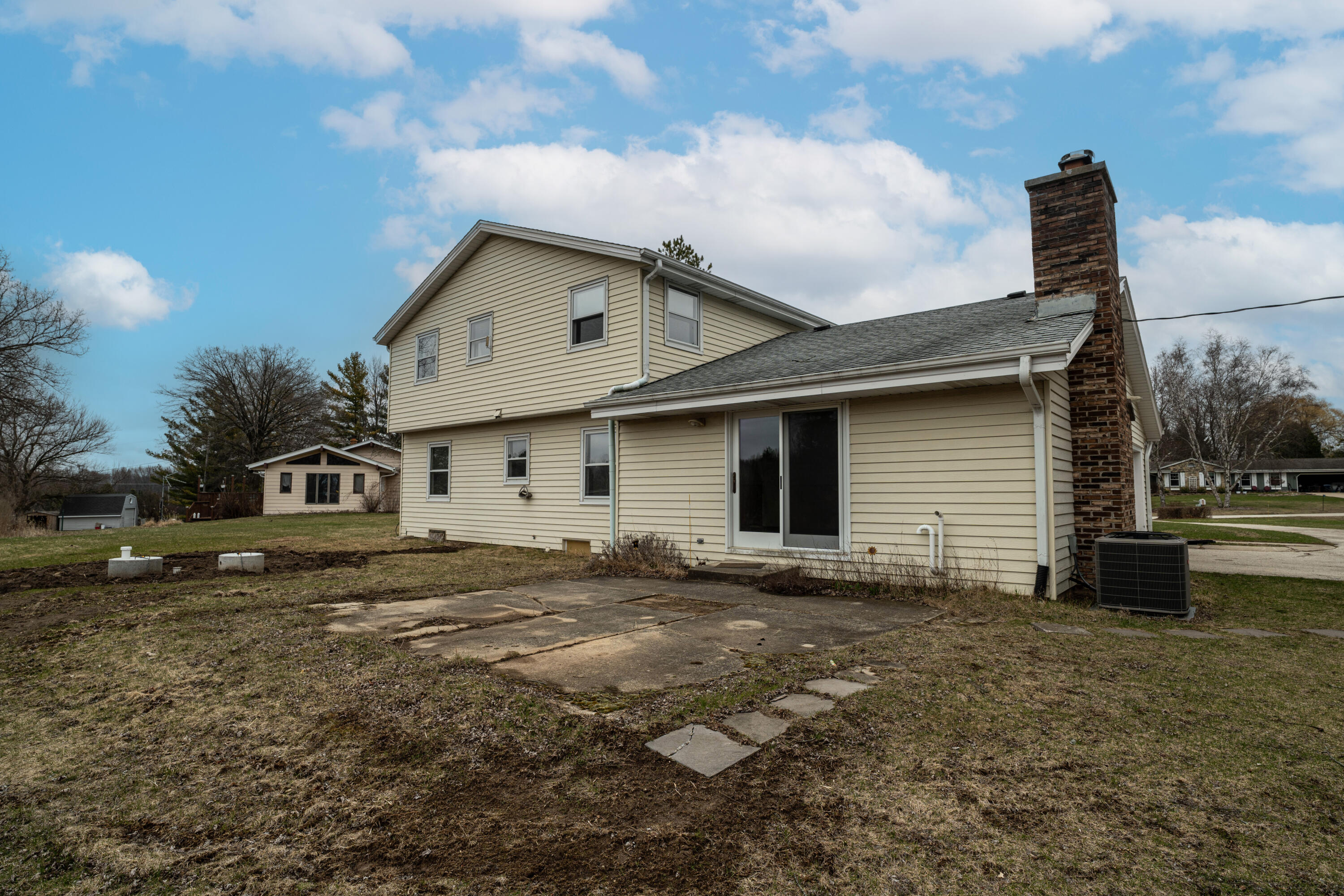 195 Clover Ln