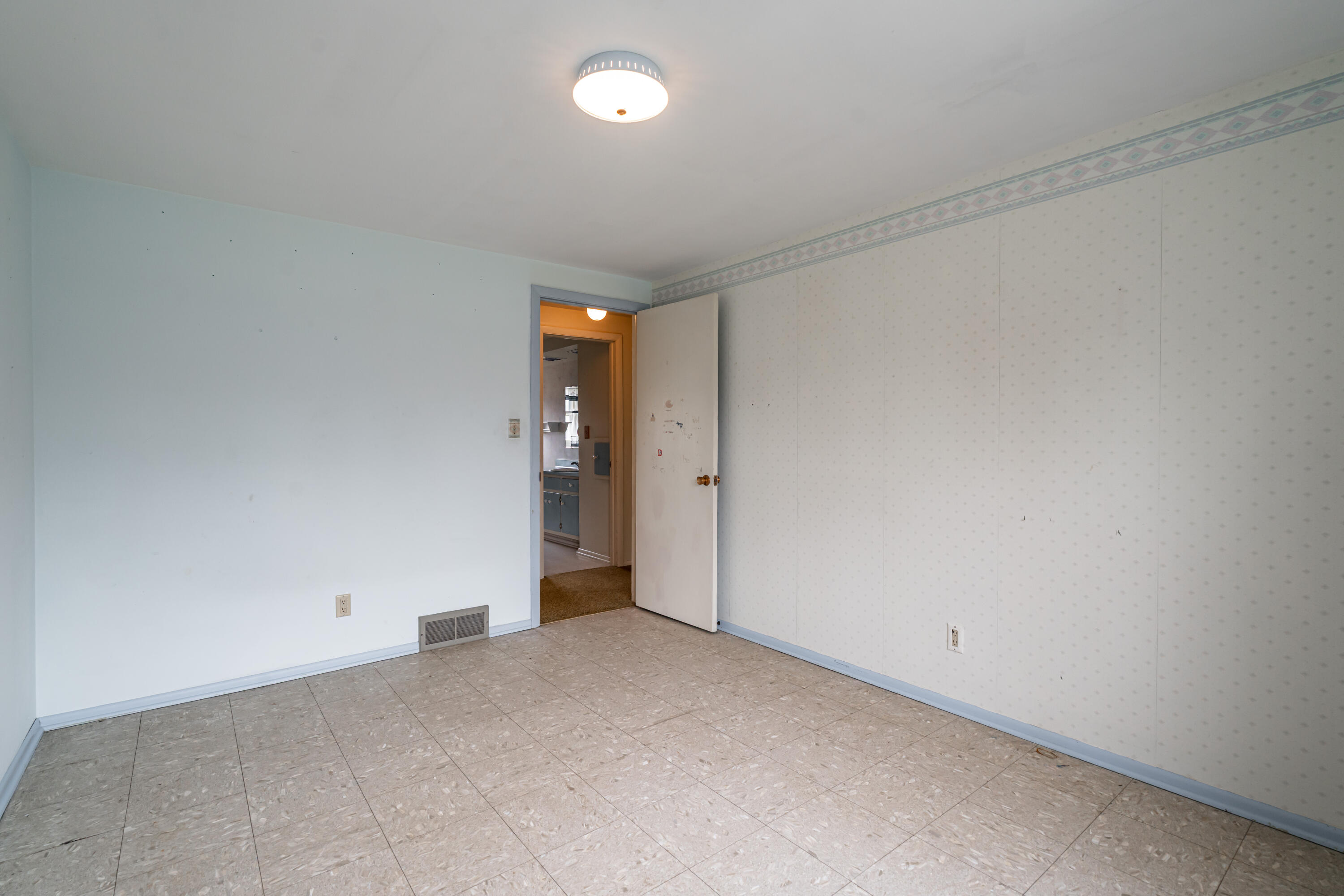 195 Clover Ln