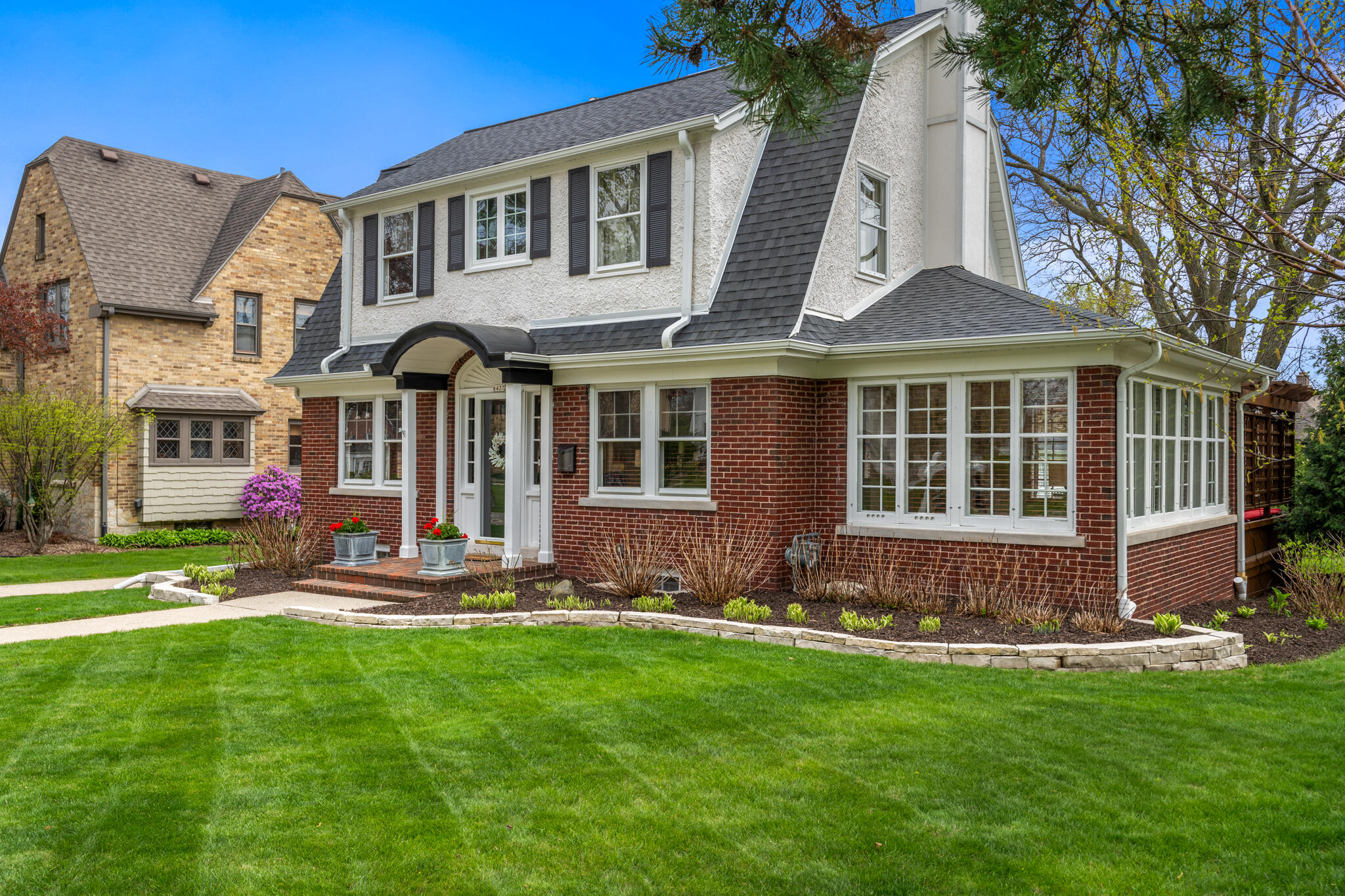 6437 Betsy Ross Pl