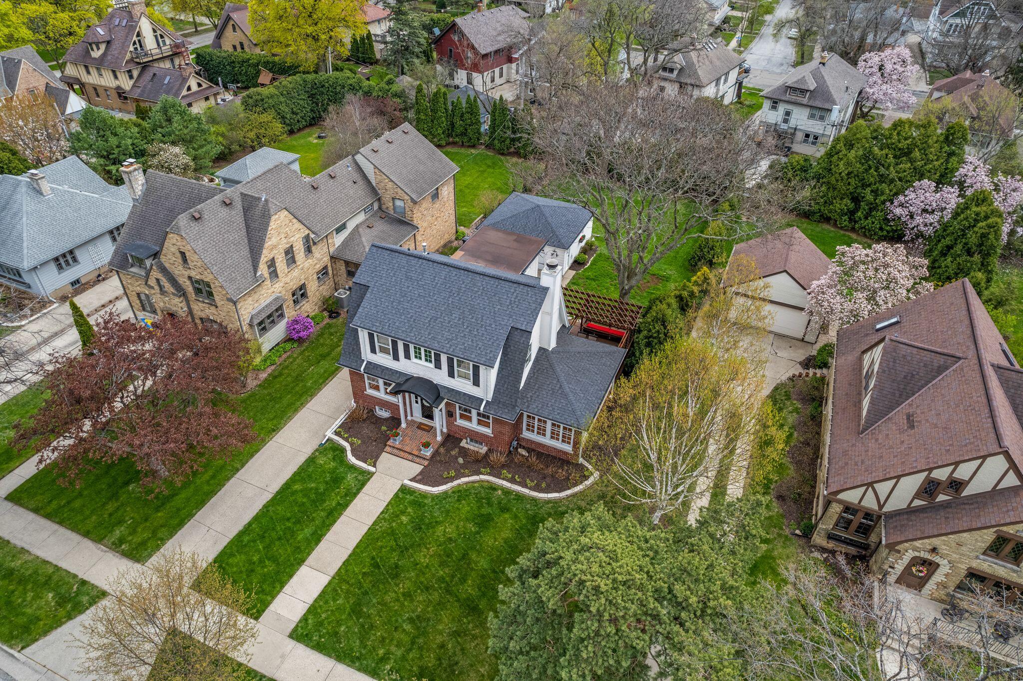 6437 Betsy Ross Pl
