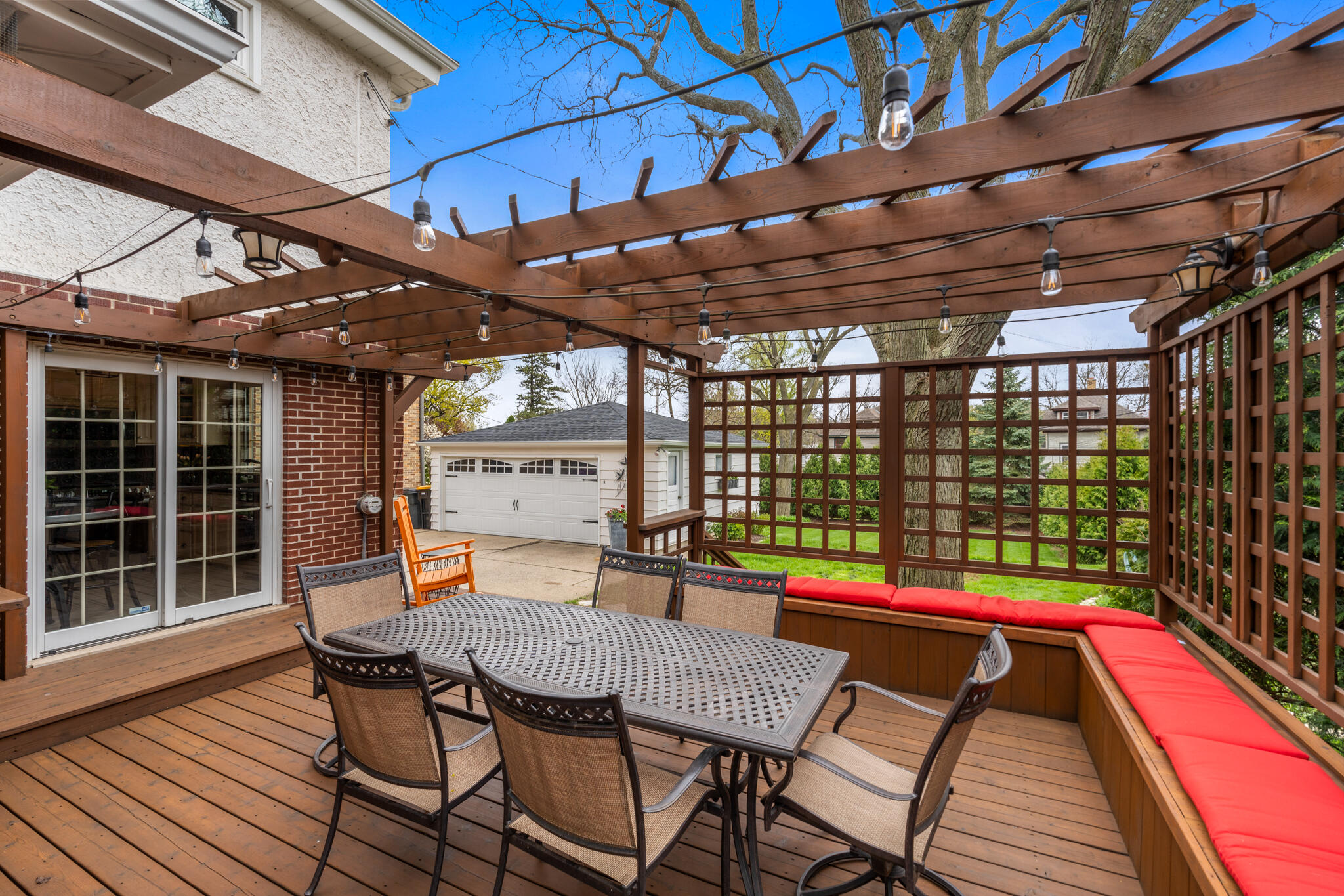 6437 Betsy Ross Pl