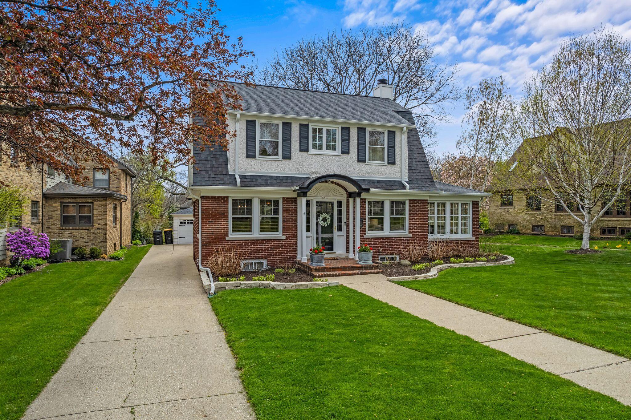 6437 Betsy Ross Pl