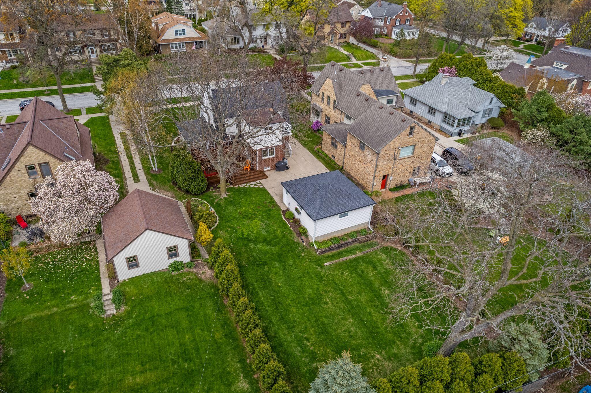 6437 Betsy Ross Pl