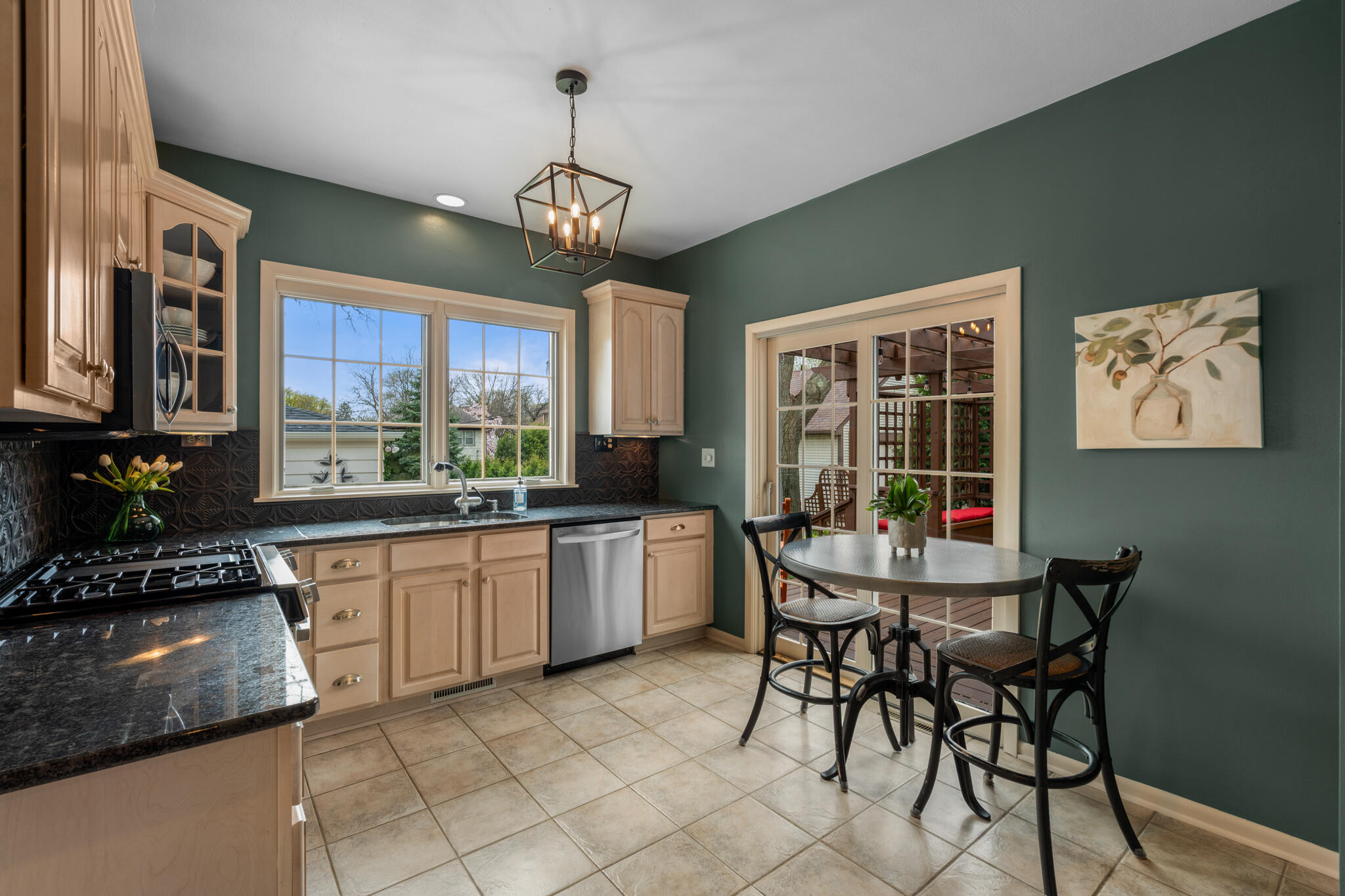 6437 Betsy Ross Pl